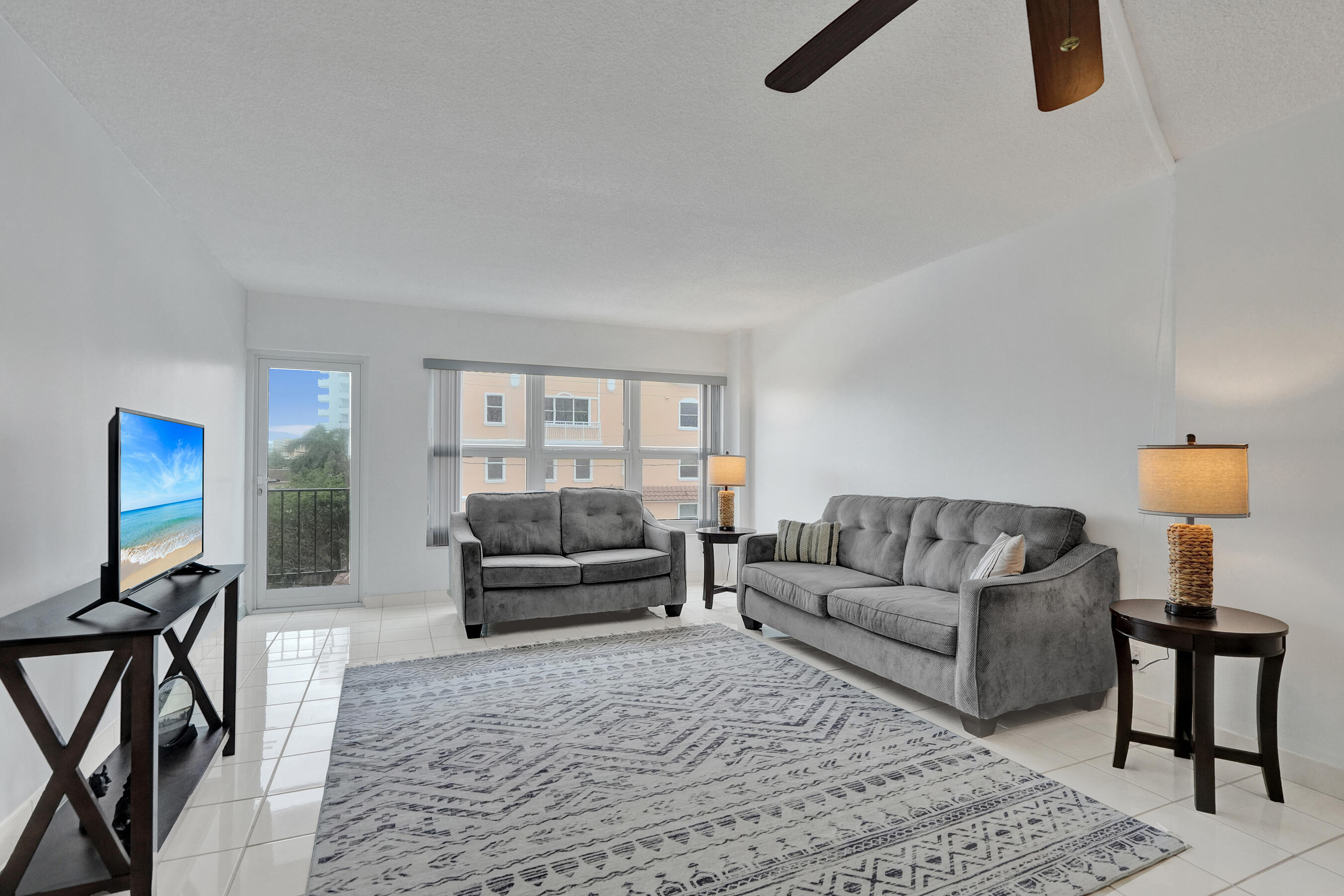 PARLIAMENT HOUSE CONDO - Residential