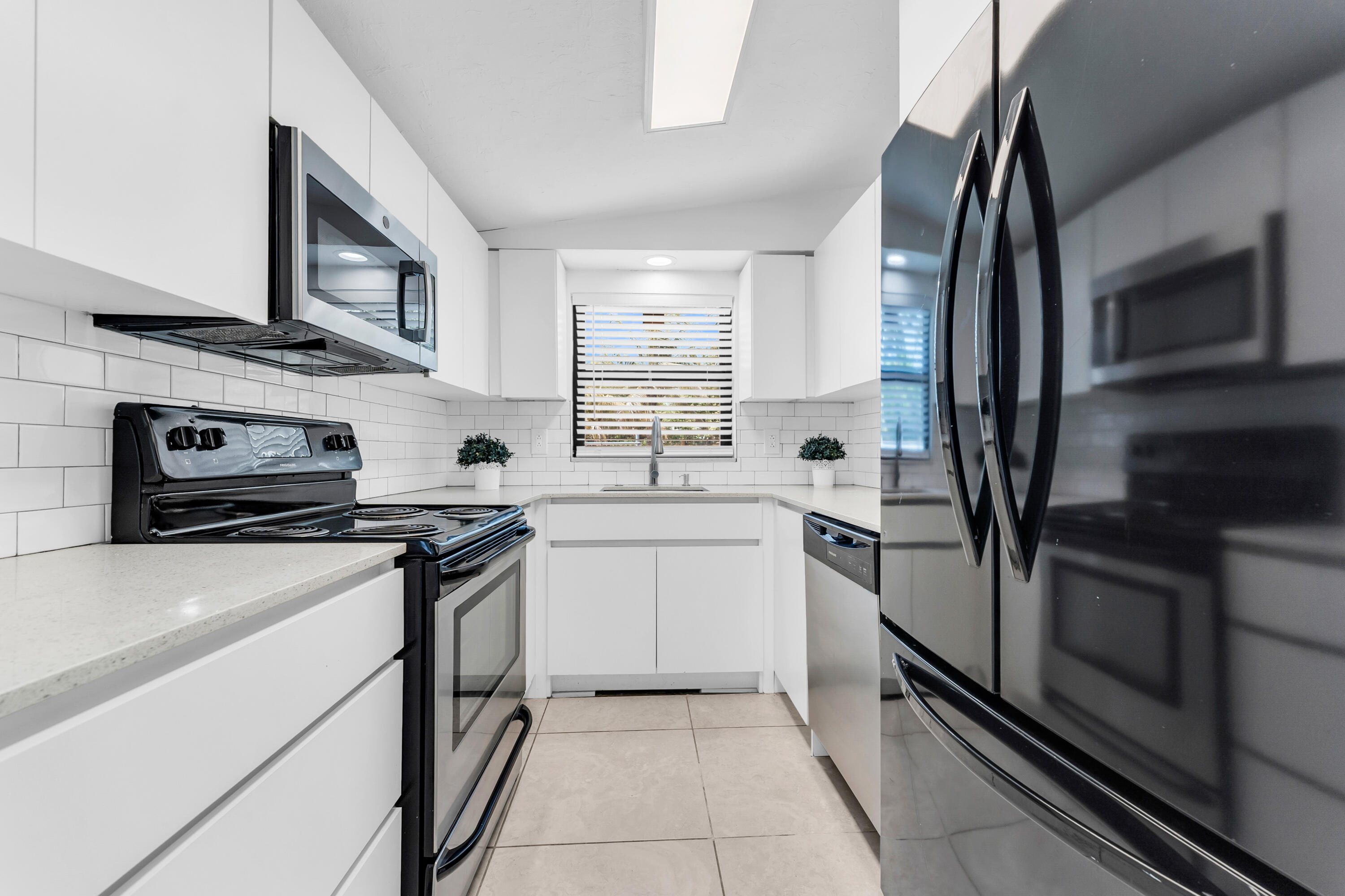 POMPANO BEACH HIGHLANDS - Residential