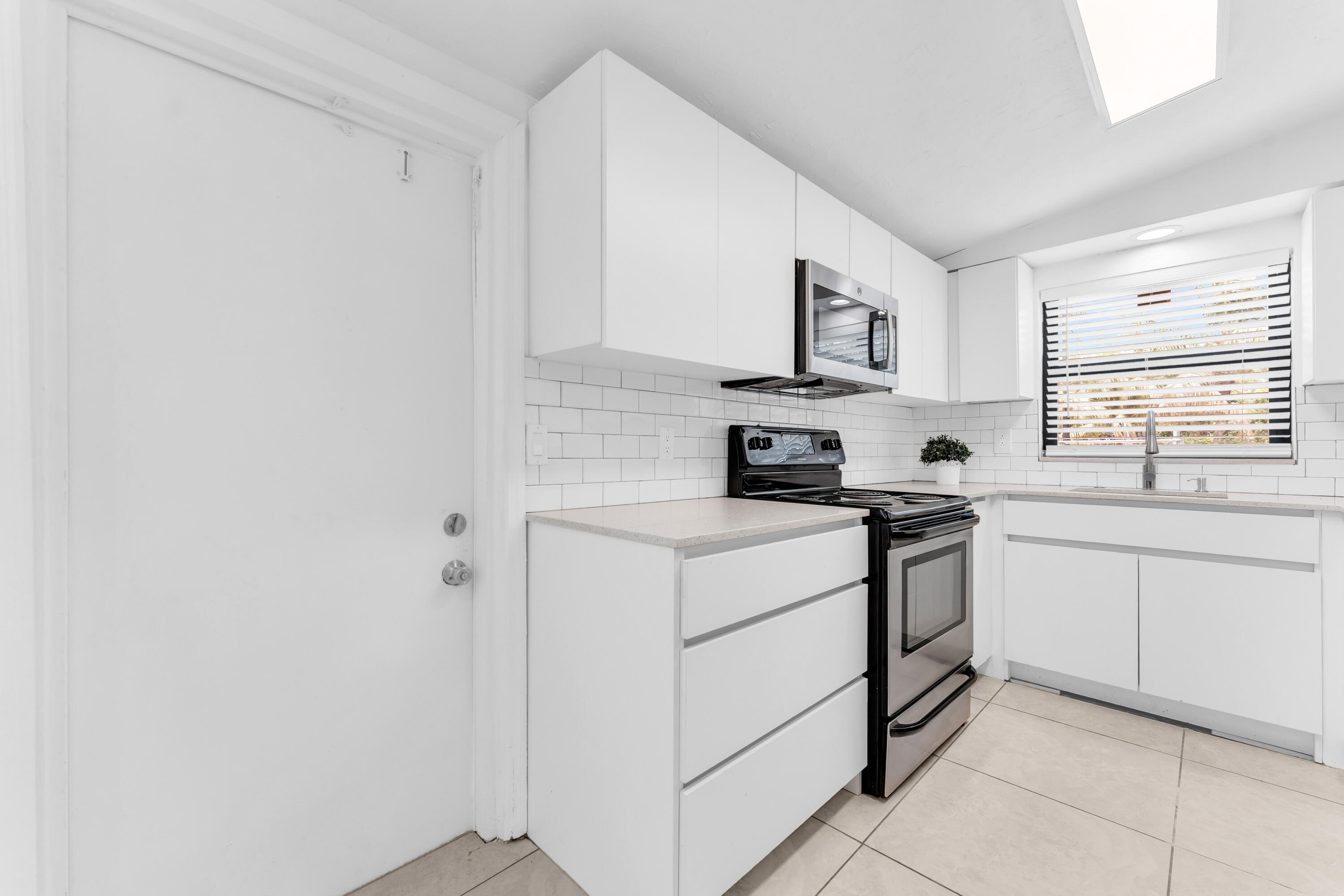 POMPANO BEACH HIGHLANDS - Residential