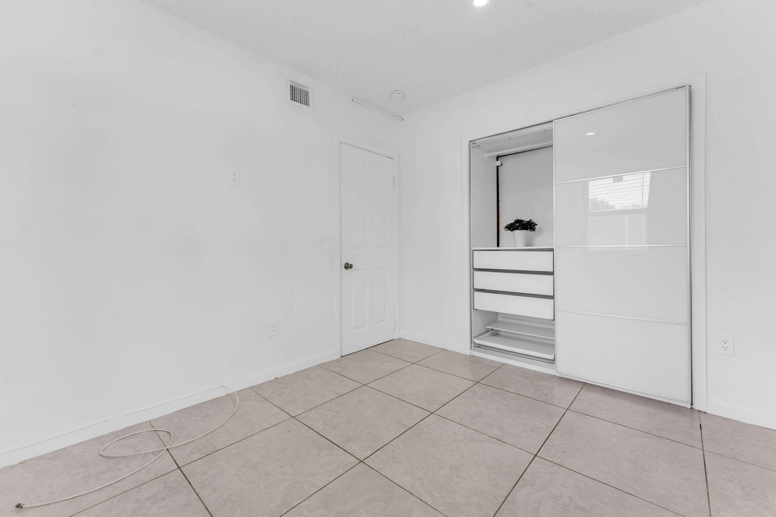 POMPANO BEACH HIGHLANDS - Residential