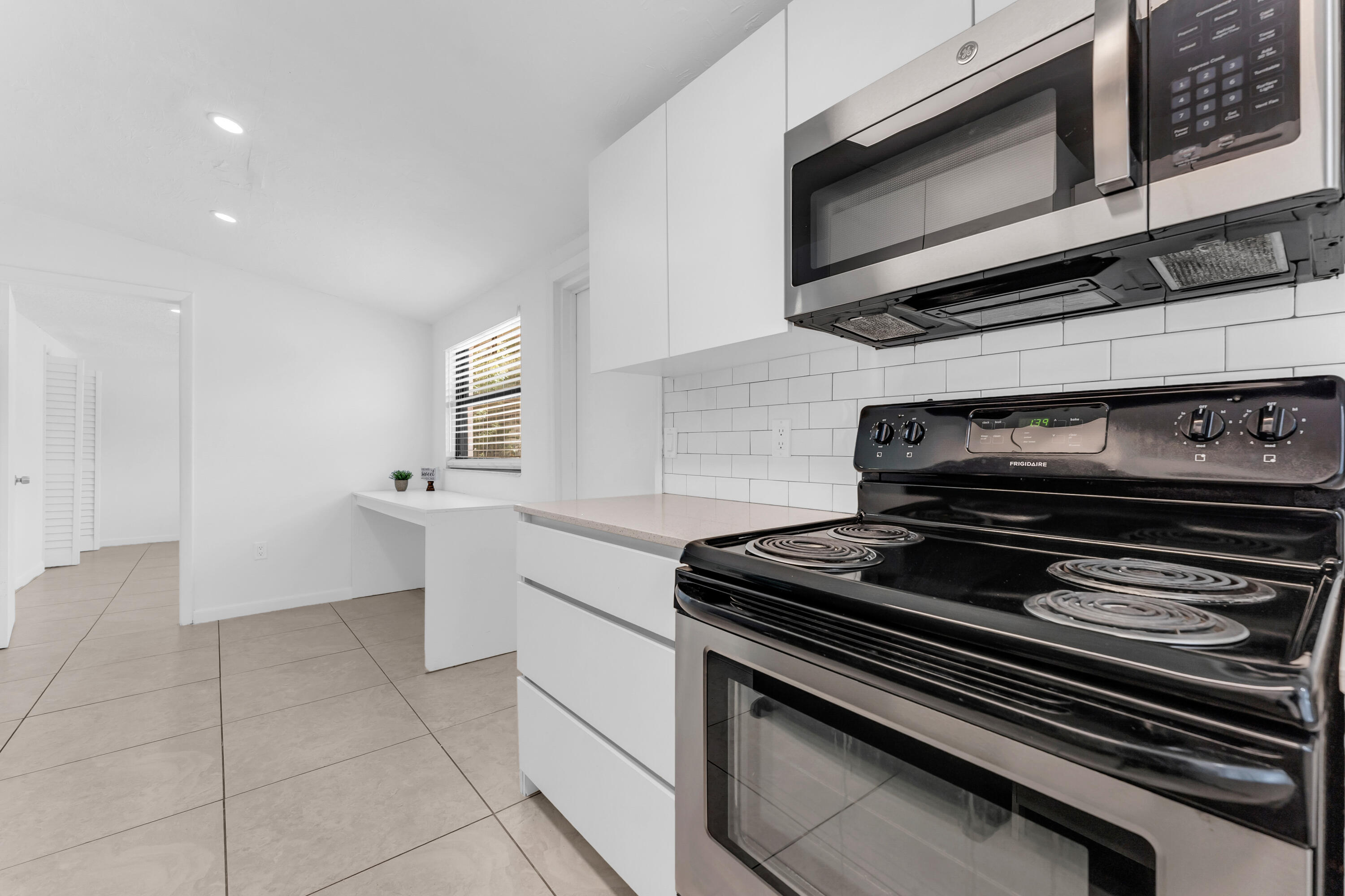 POMPANO BEACH HIGHLANDS - Residential