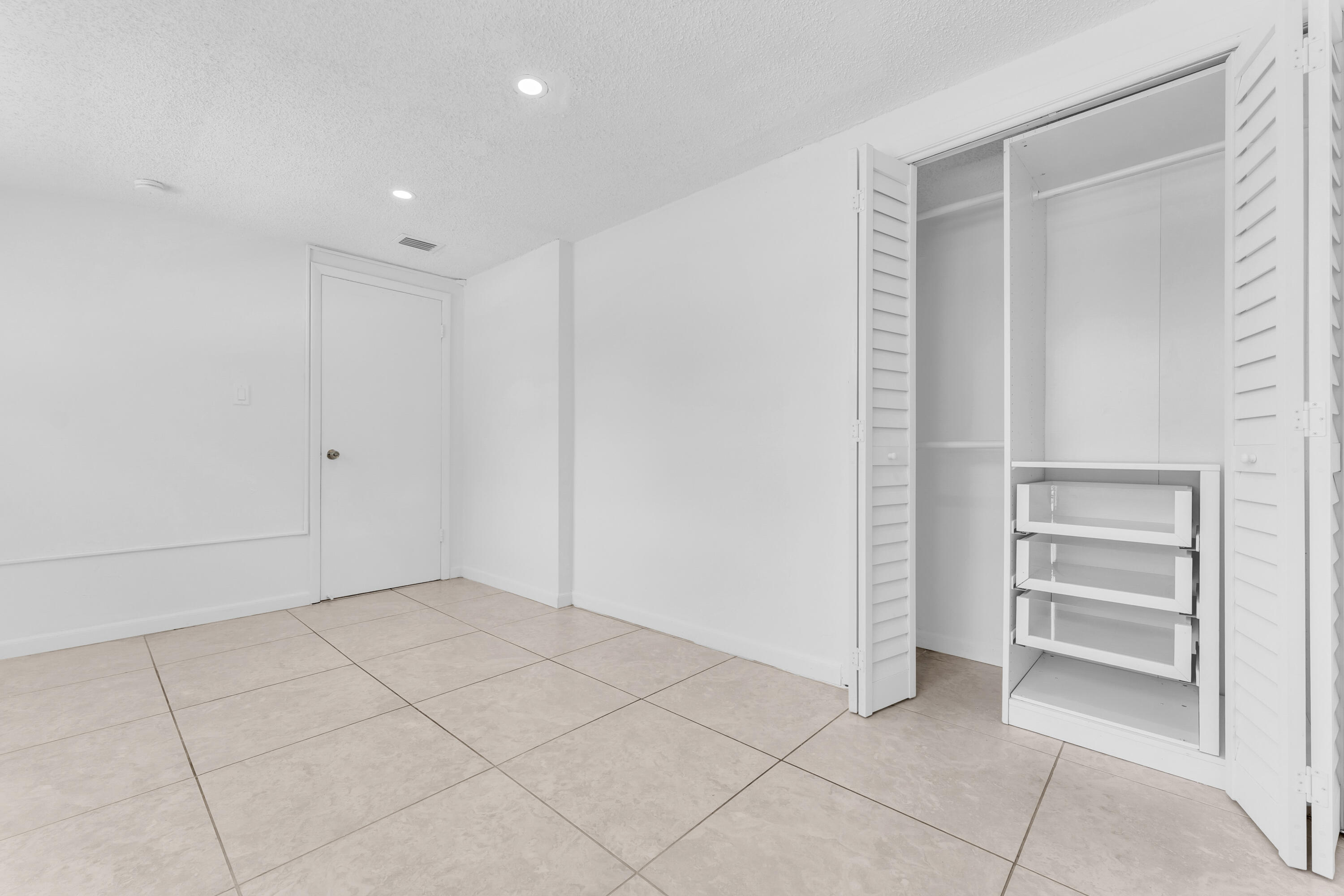 POMPANO BEACH HIGHLANDS - Residential