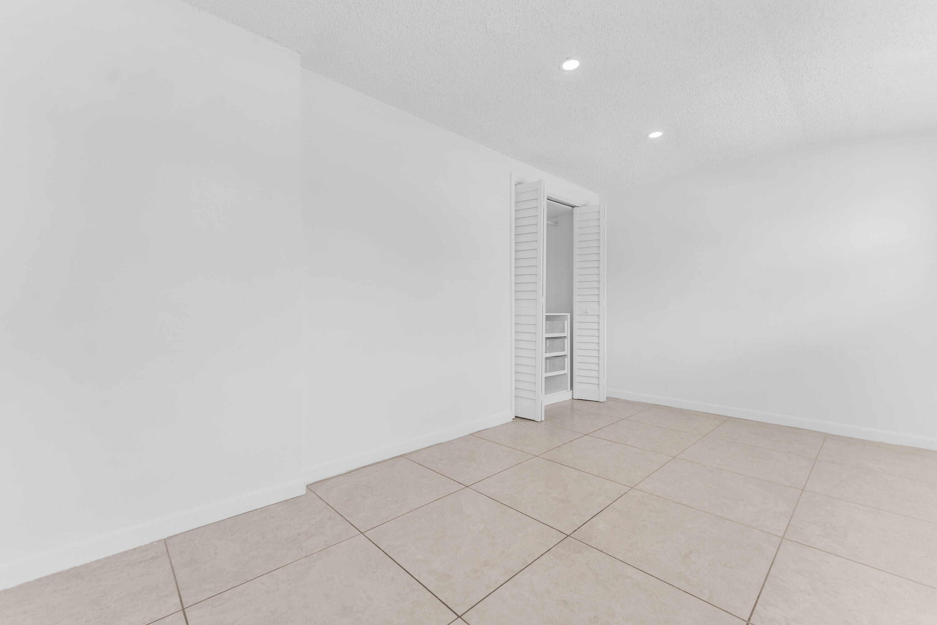 POMPANO BEACH HIGHLANDS - Residential