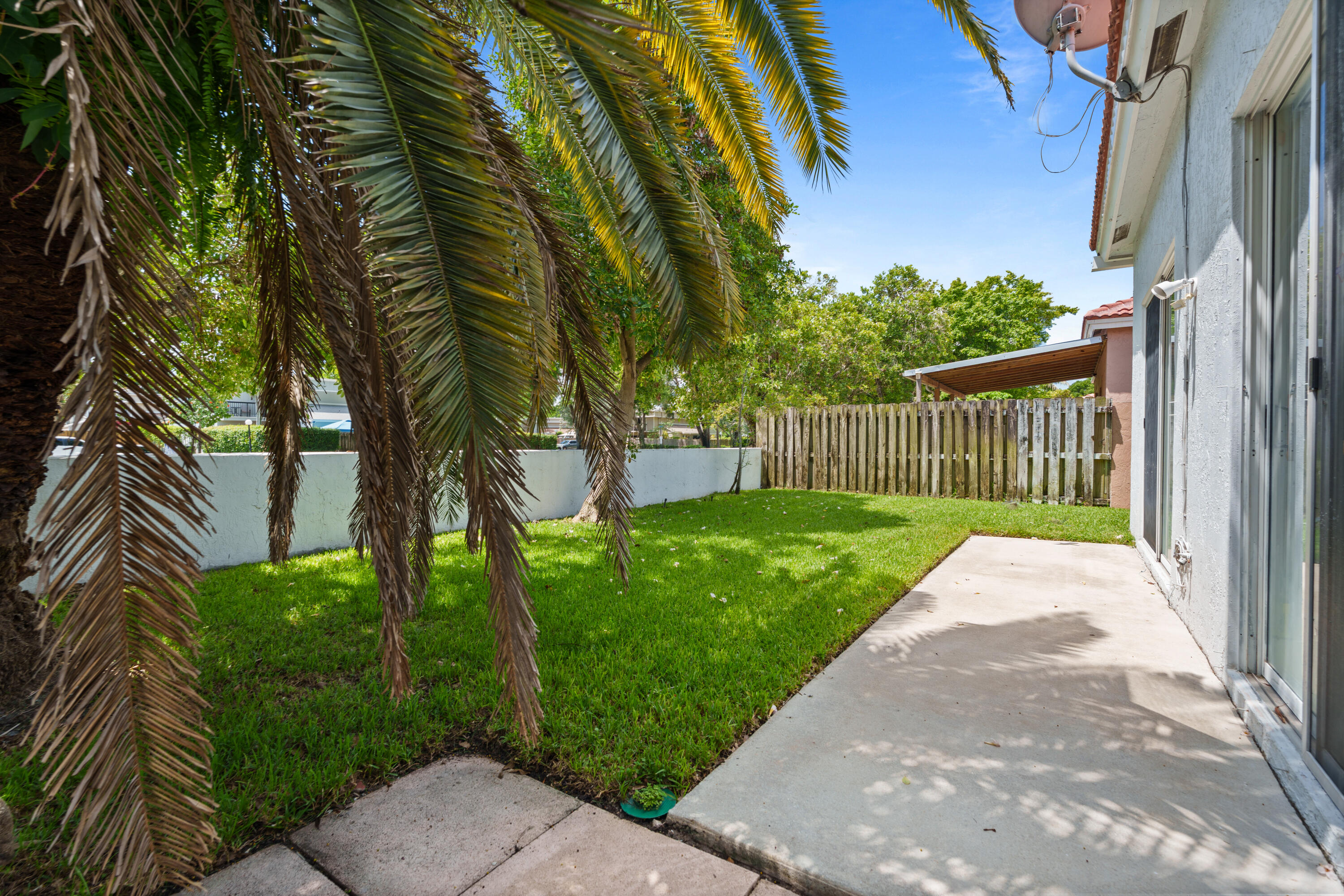 SAWGRASS PLANTATION - Residential