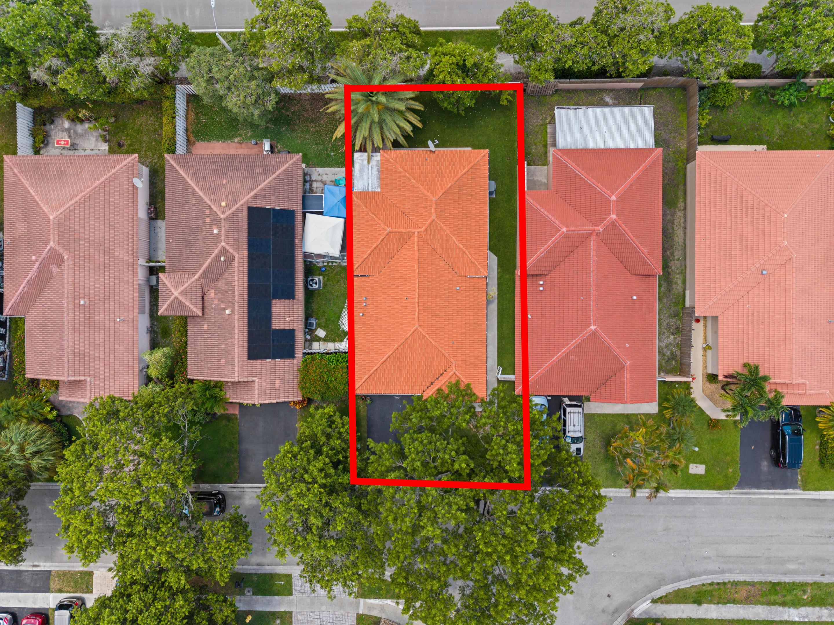 SAWGRASS PLANTATION - Residential