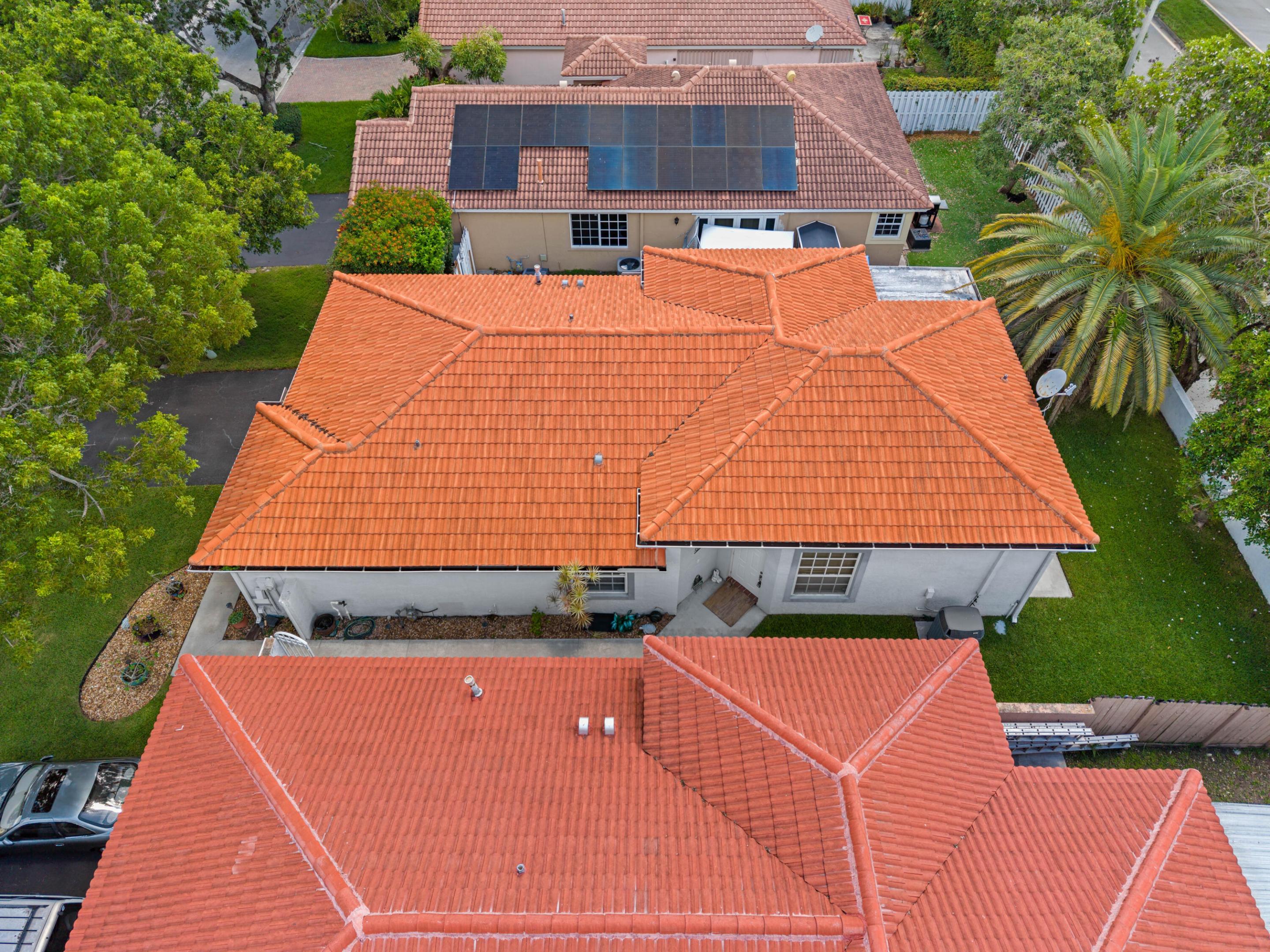 SAWGRASS PLANTATION - Residential