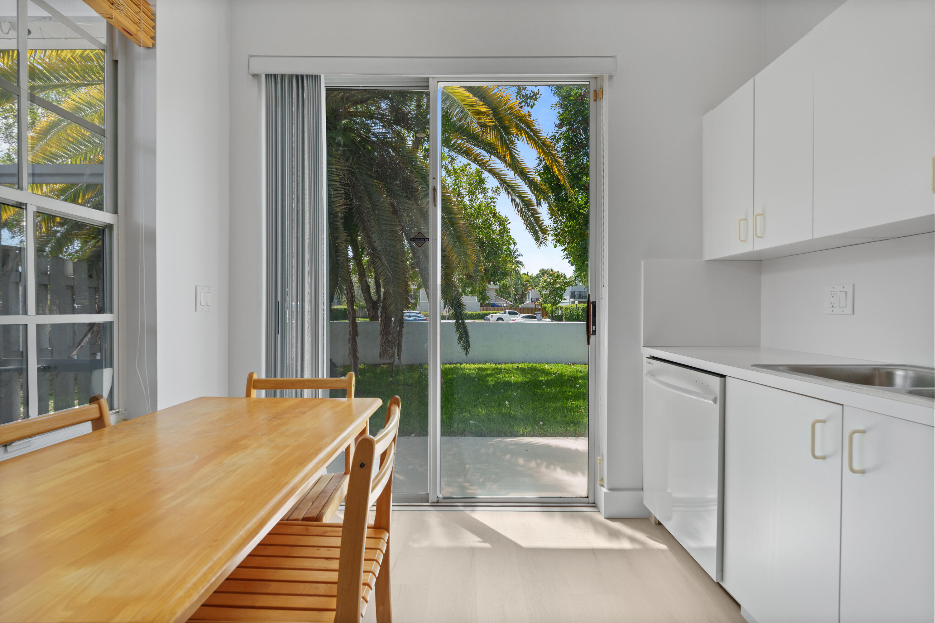 SAWGRASS PLANTATION - Residential