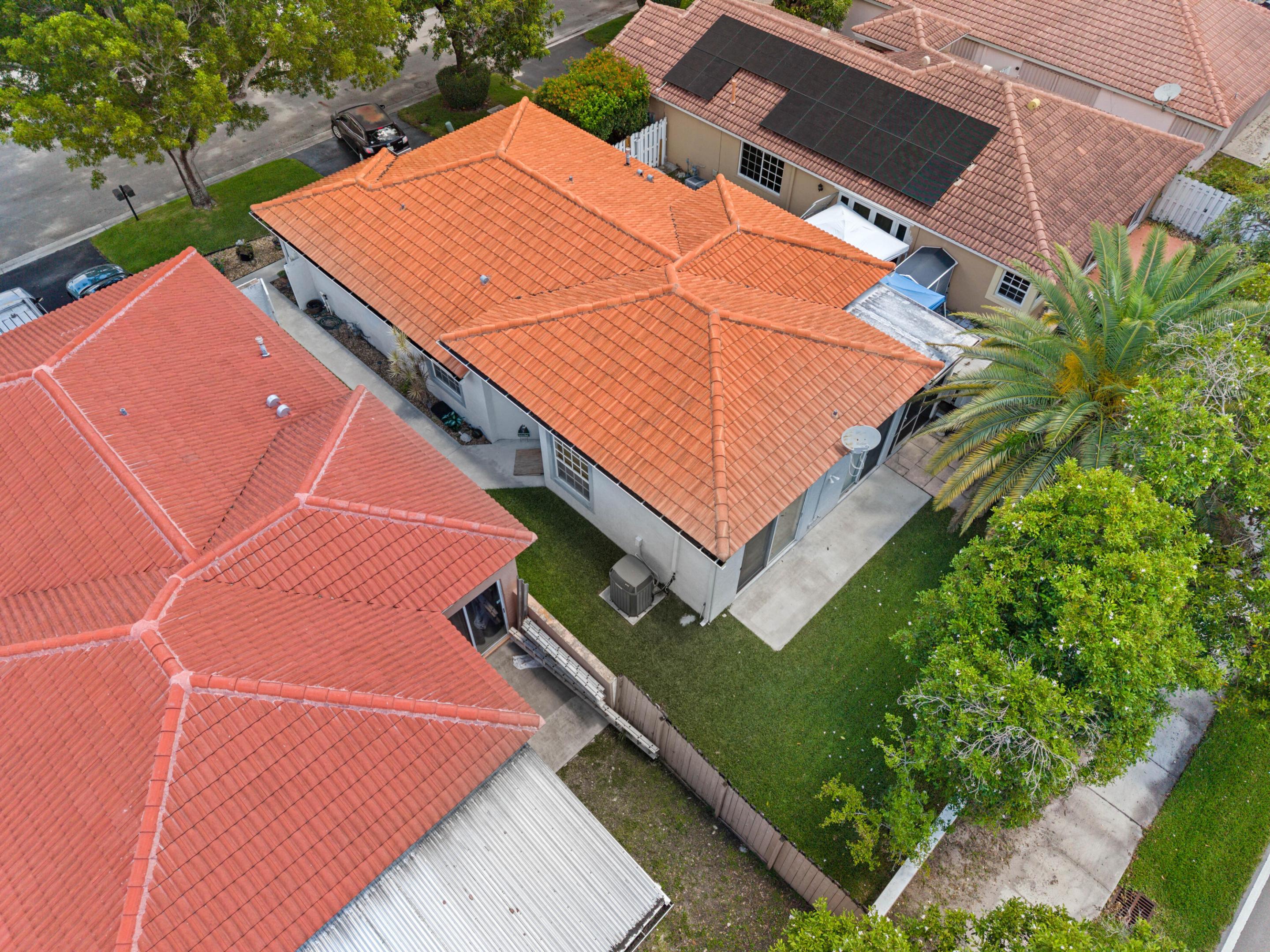 SAWGRASS PLANTATION - Residential