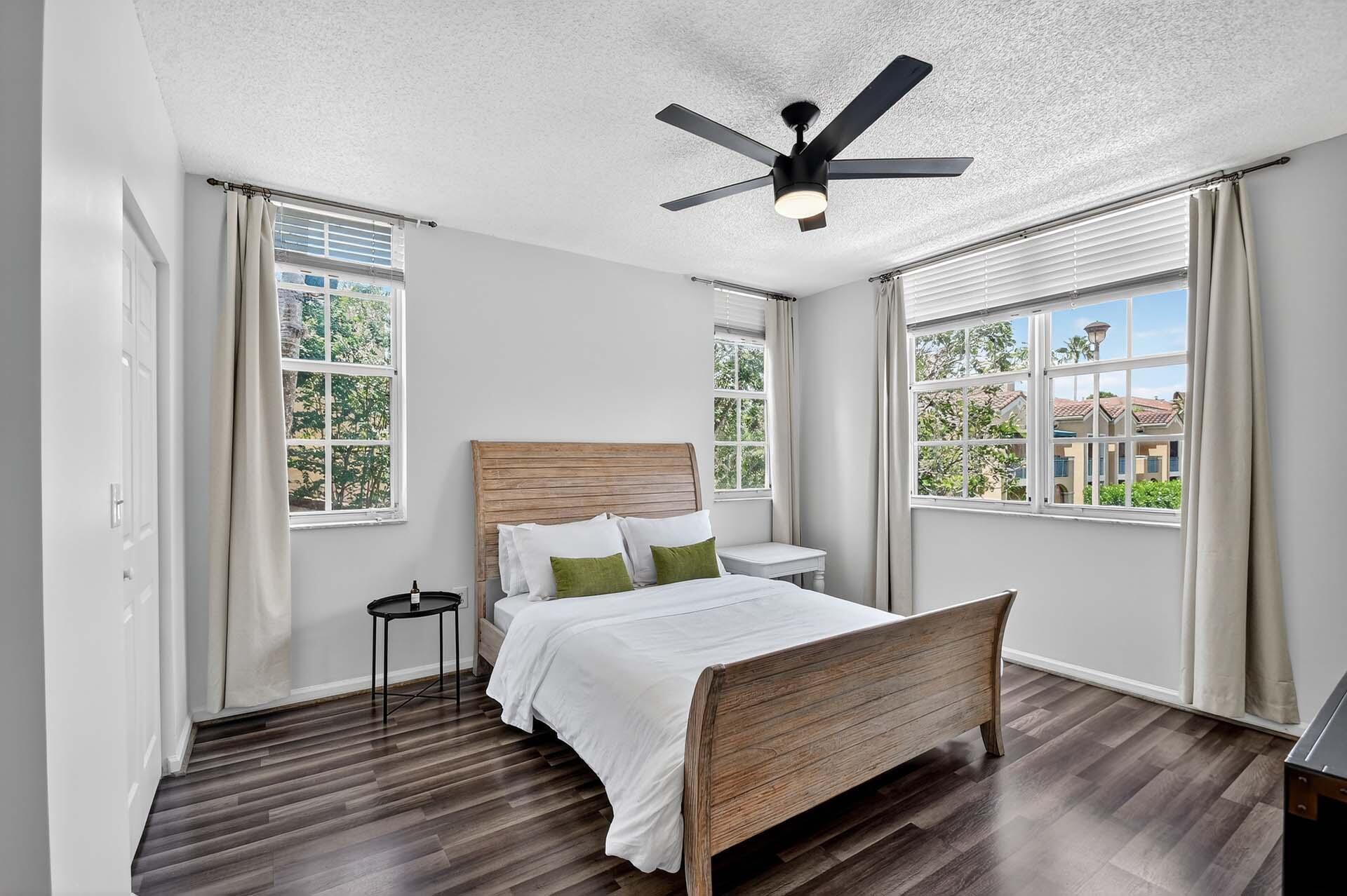 ST ANDREWS AT POLO CLUB CONDO - Residential Lease