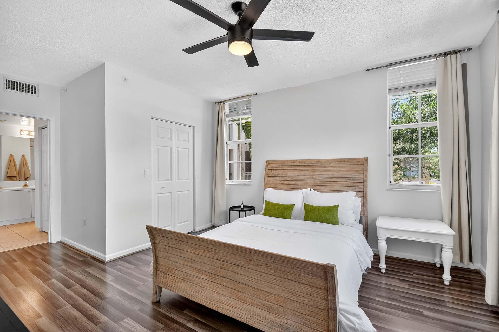 ST ANDREWS AT POLO CLUB CONDO - Residential Lease