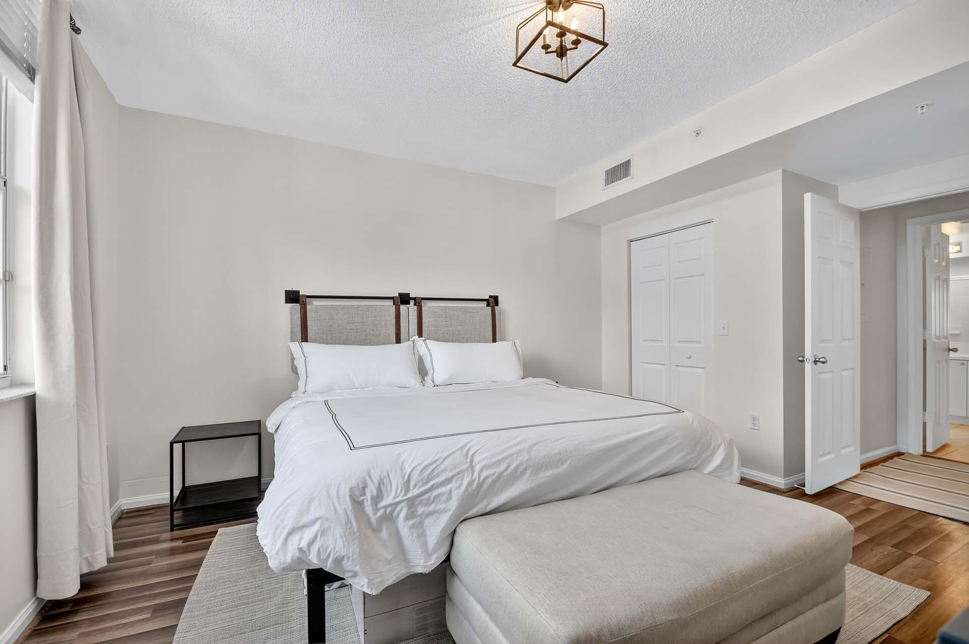 ST ANDREWS AT POLO CLUB CONDO - Residential Lease