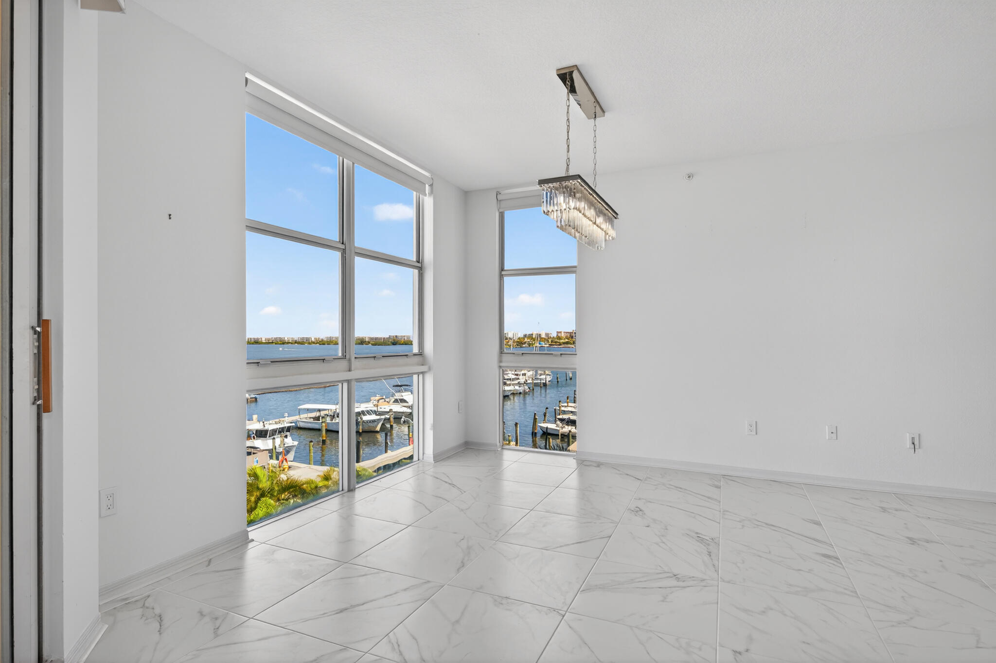 MOORINGS AT LANTANA CONDO 3 - Residential