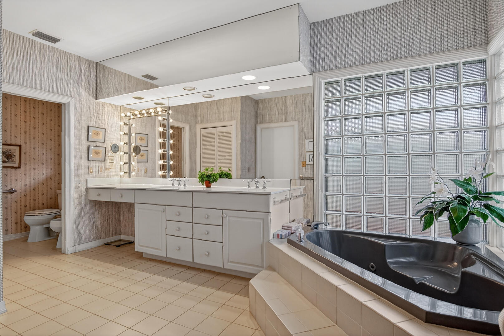 RESERVE CREEK - Residential
