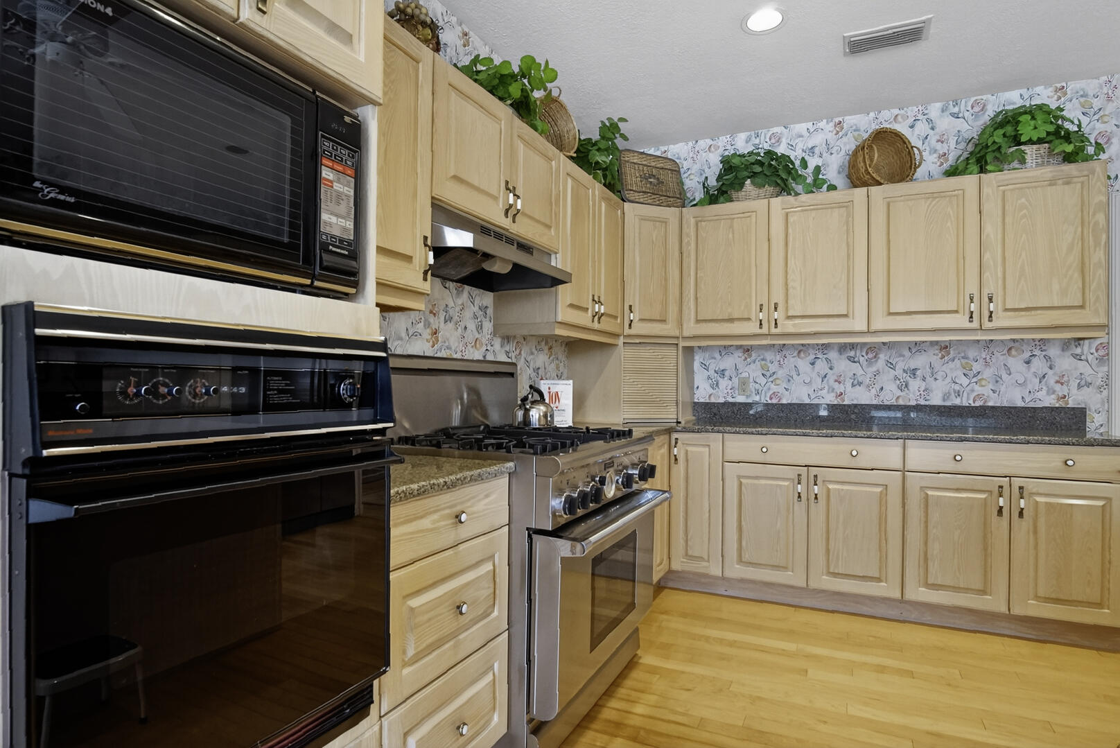 RESERVE CREEK - Residential
