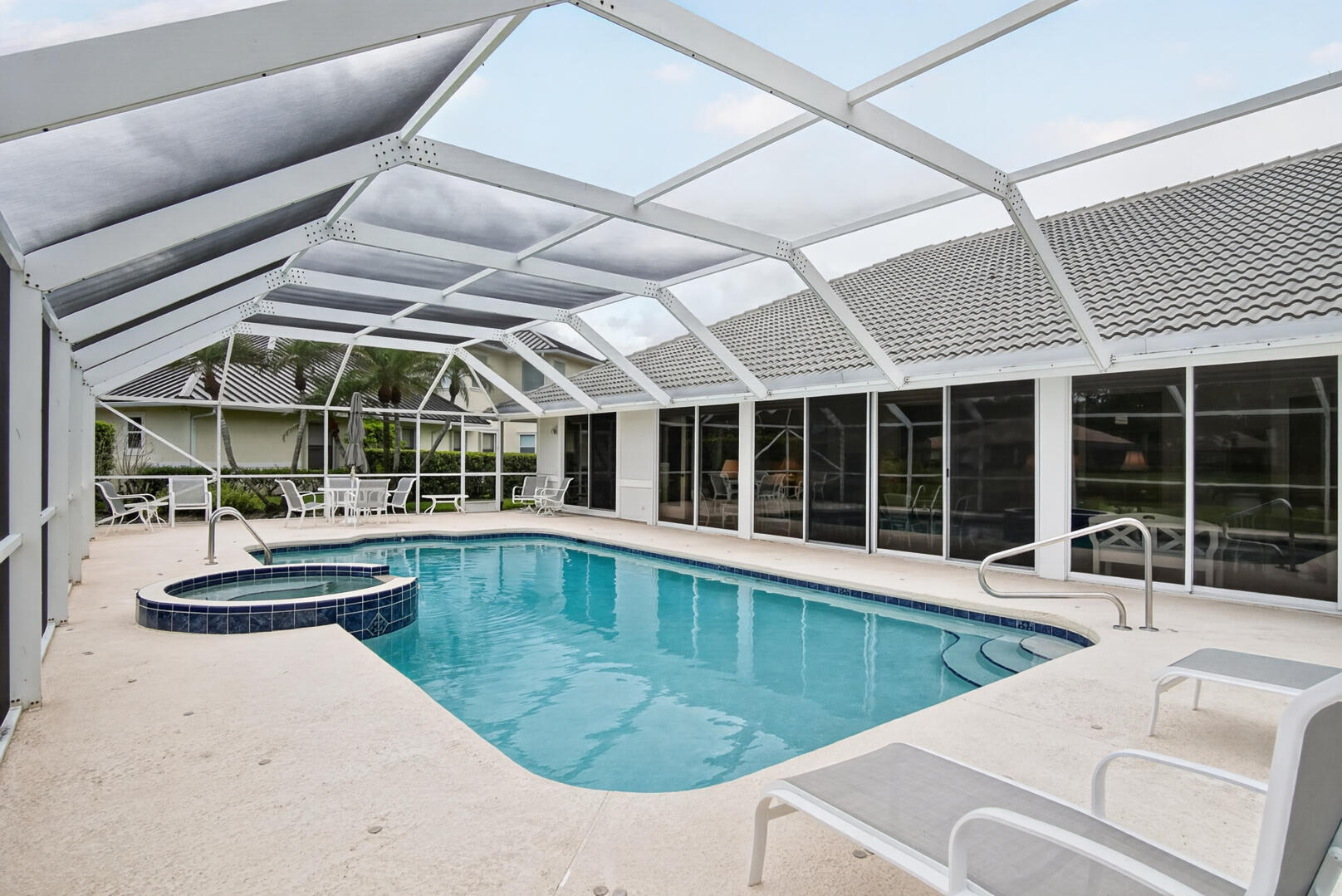 RESERVE CREEK - Residential