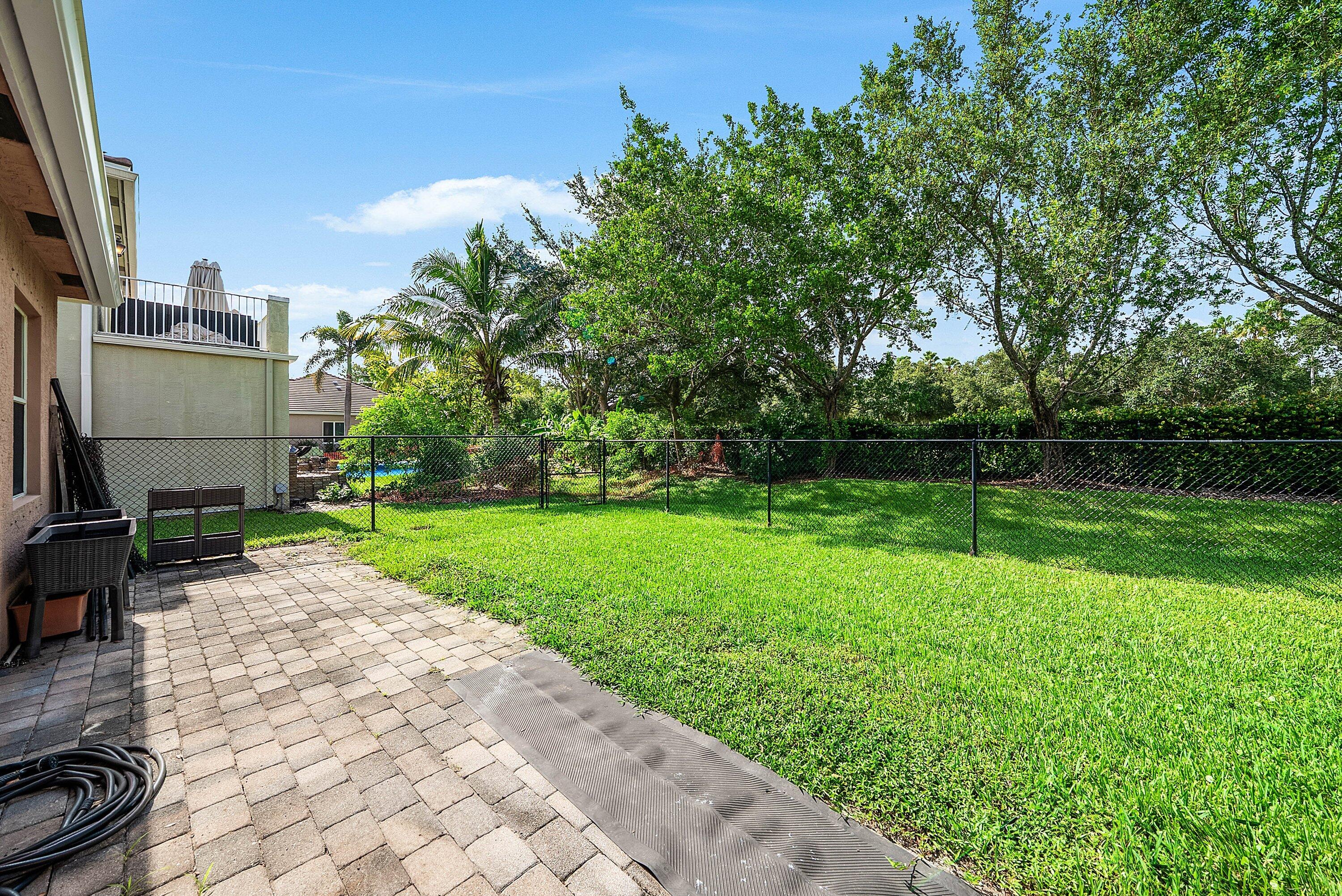 SAVANNAH ESTATES - Residential