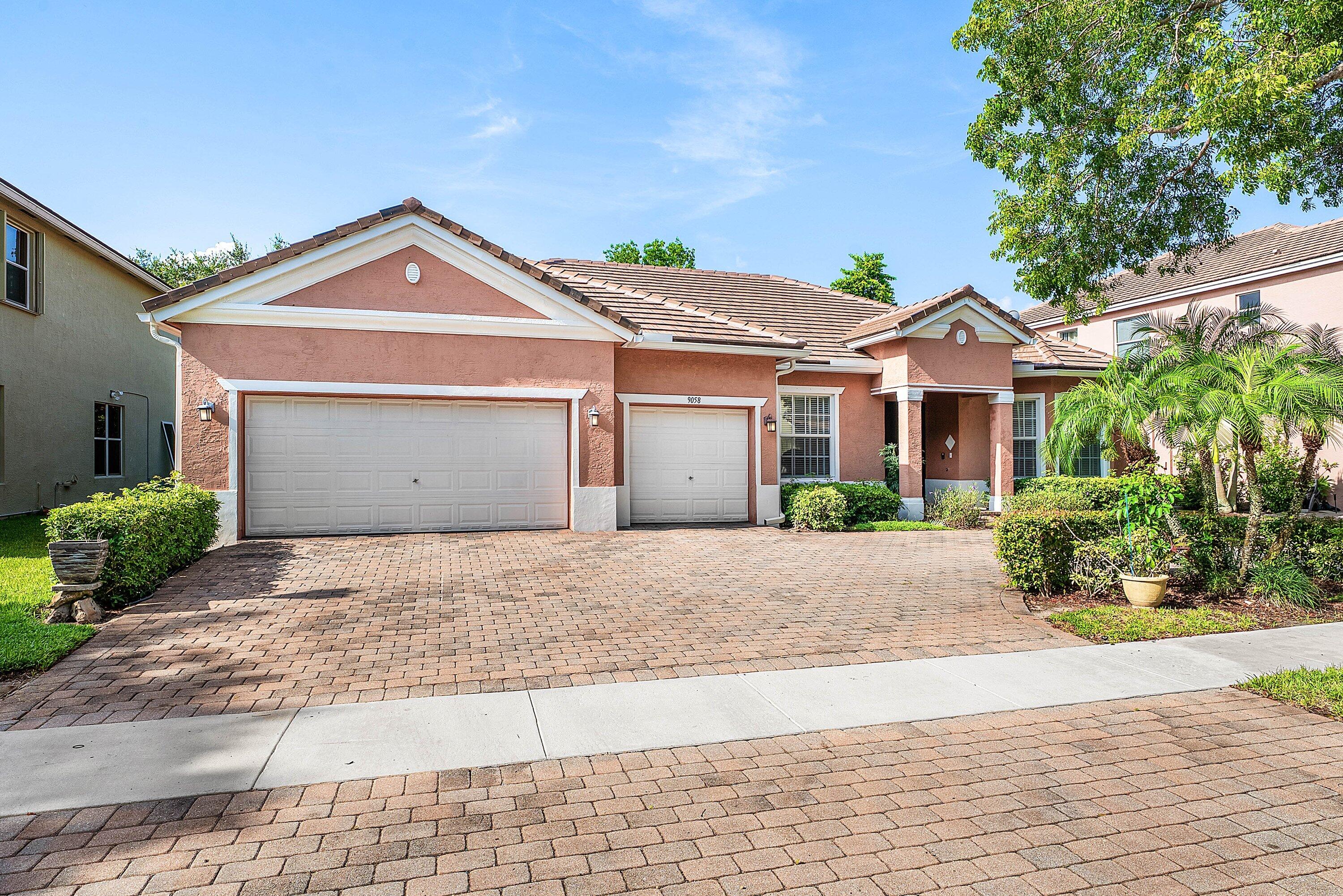 SAVANNAH ESTATES - Residential
