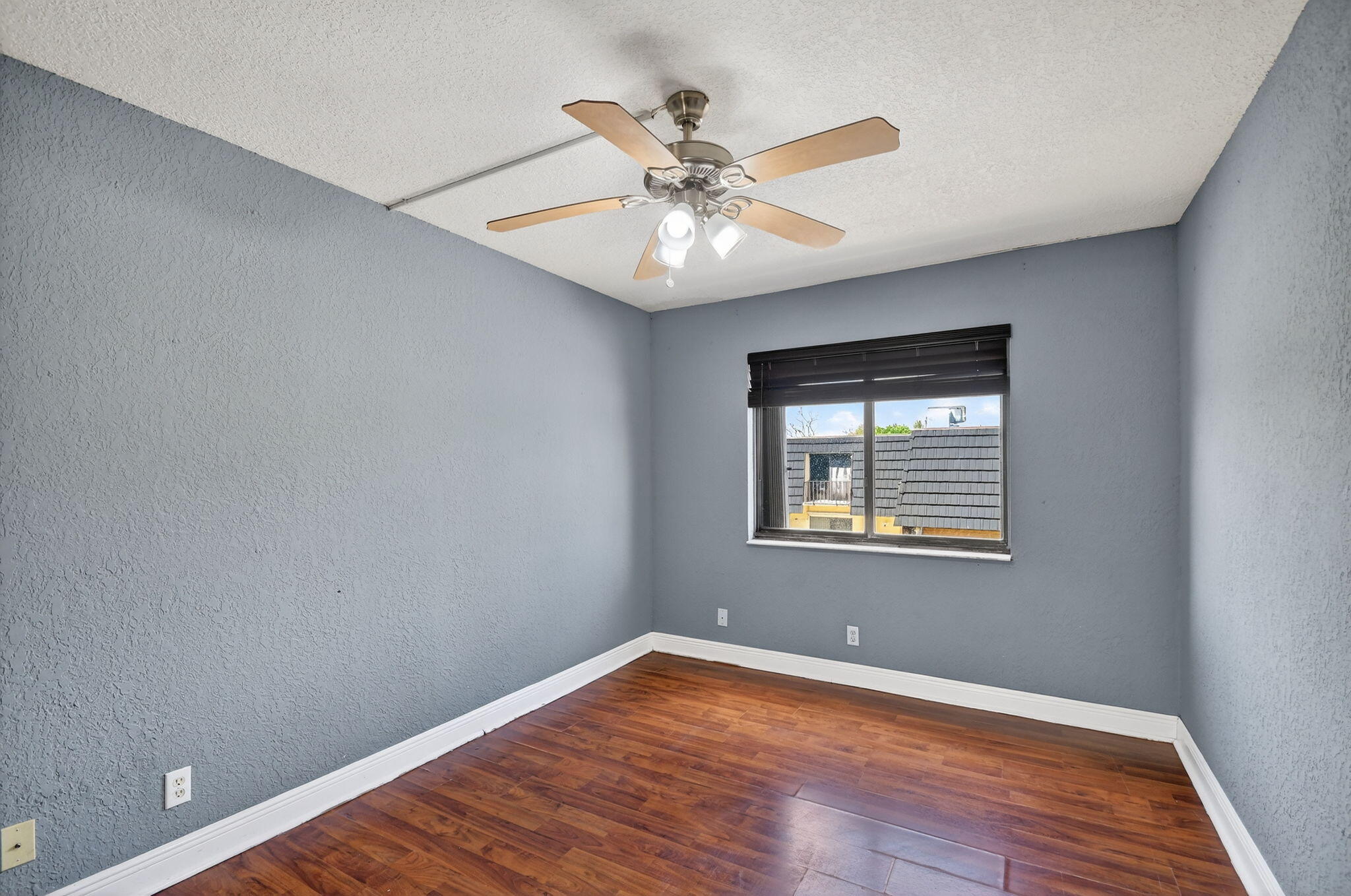WOODLANDS OF PALM SPRINGS - Residential Lease