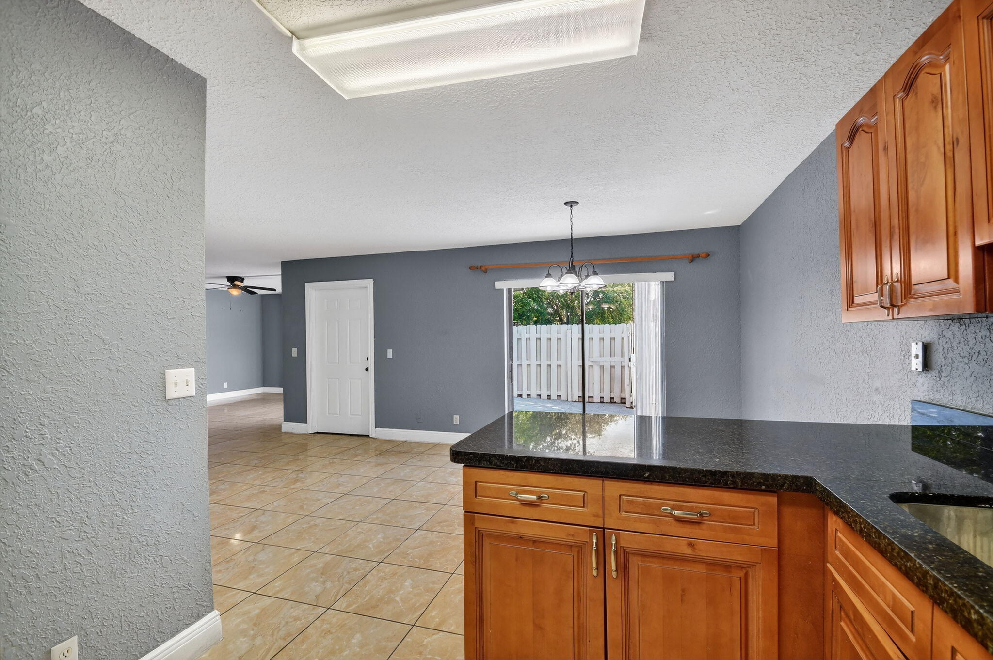 WOODLANDS OF PALM SPRINGS - Residential Lease