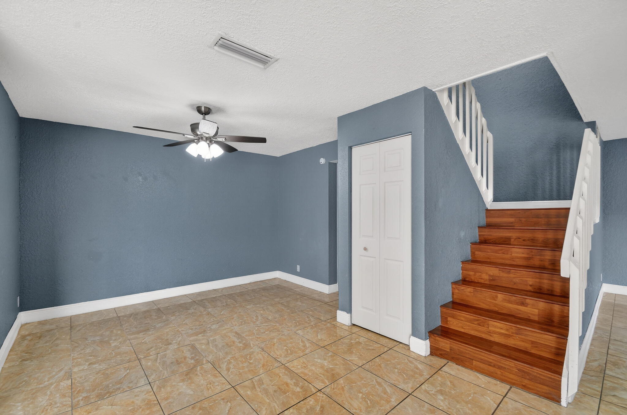 WOODLANDS OF PALM SPRINGS - Residential Lease