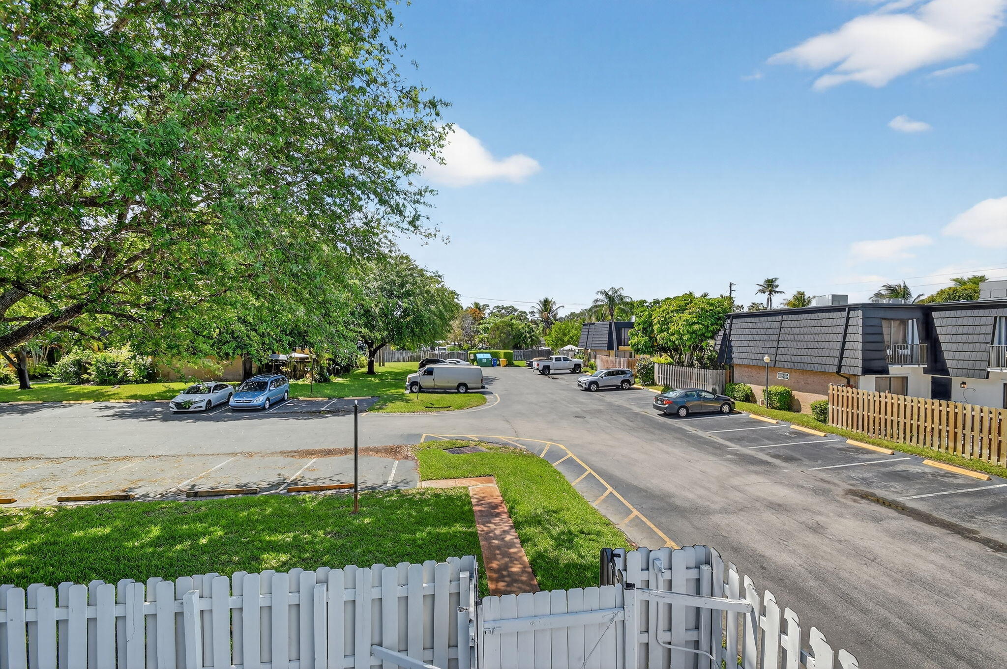WOODLANDS OF PALM SPRINGS - Residential Lease