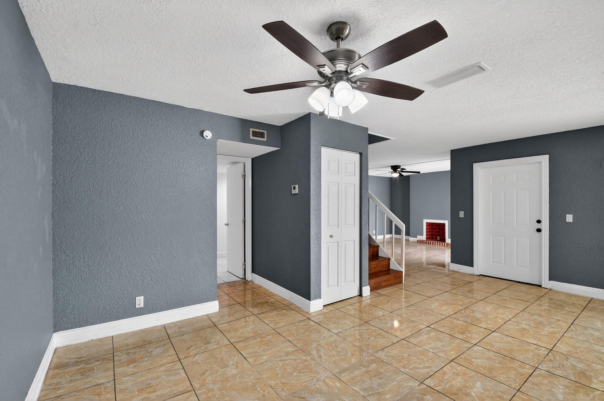 WOODLANDS OF PALM SPRINGS - Residential Lease