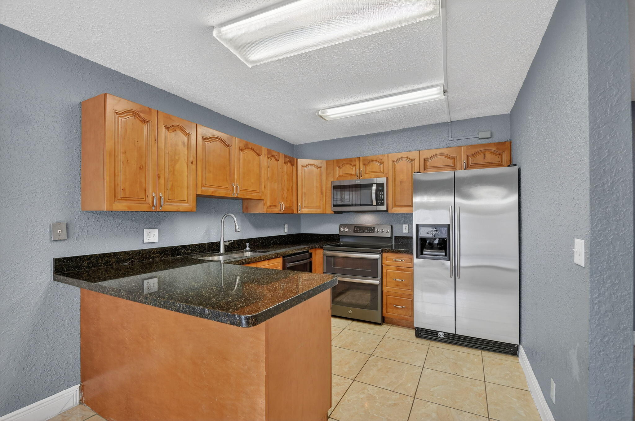 WOODLANDS OF PALM SPRINGS - Residential Lease