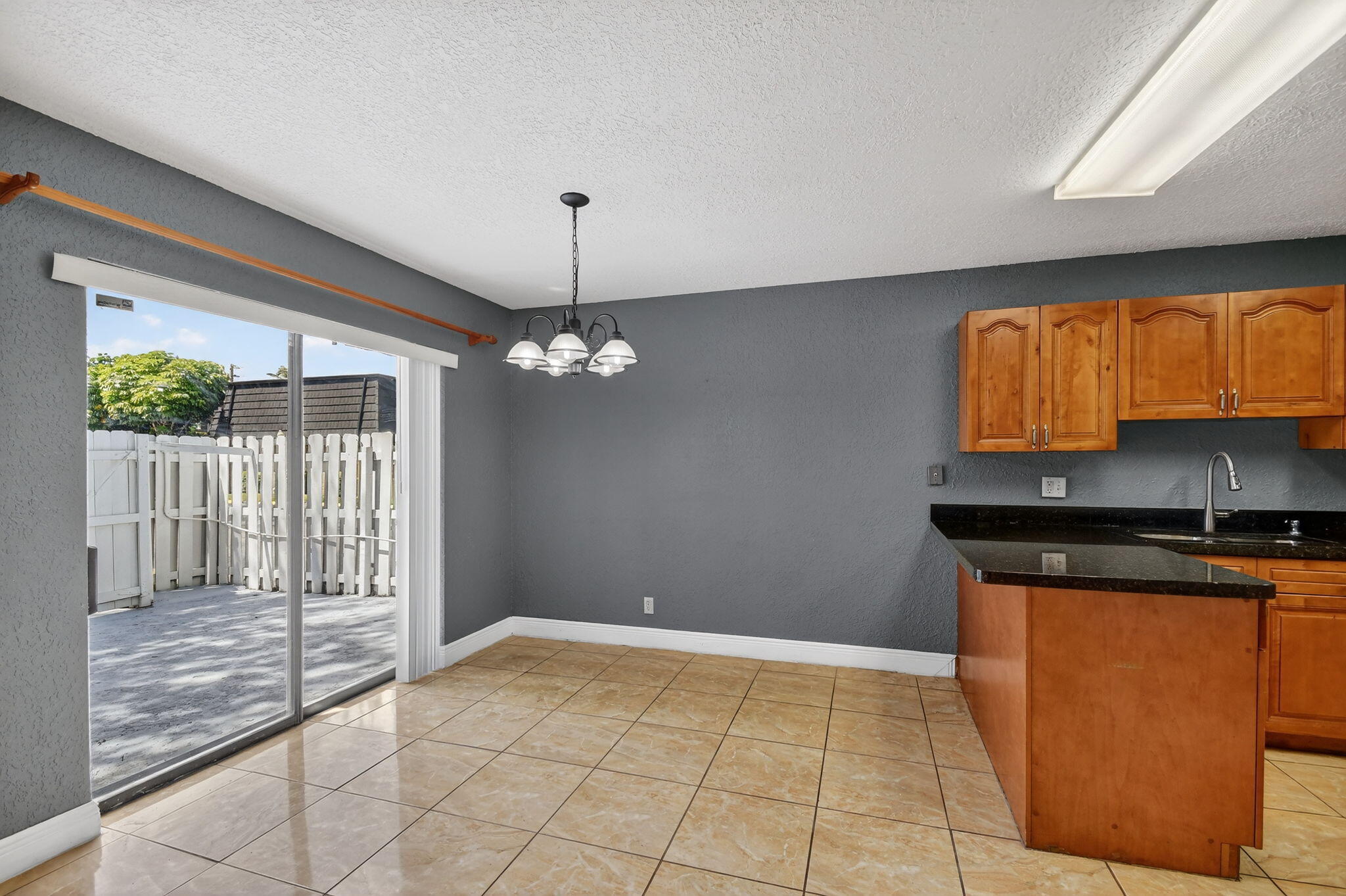 WOODLANDS OF PALM SPRINGS - Residential Lease