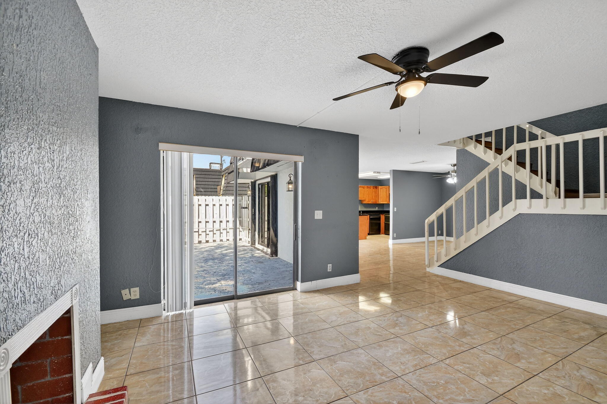 WOODLANDS OF PALM SPRINGS - Residential Lease