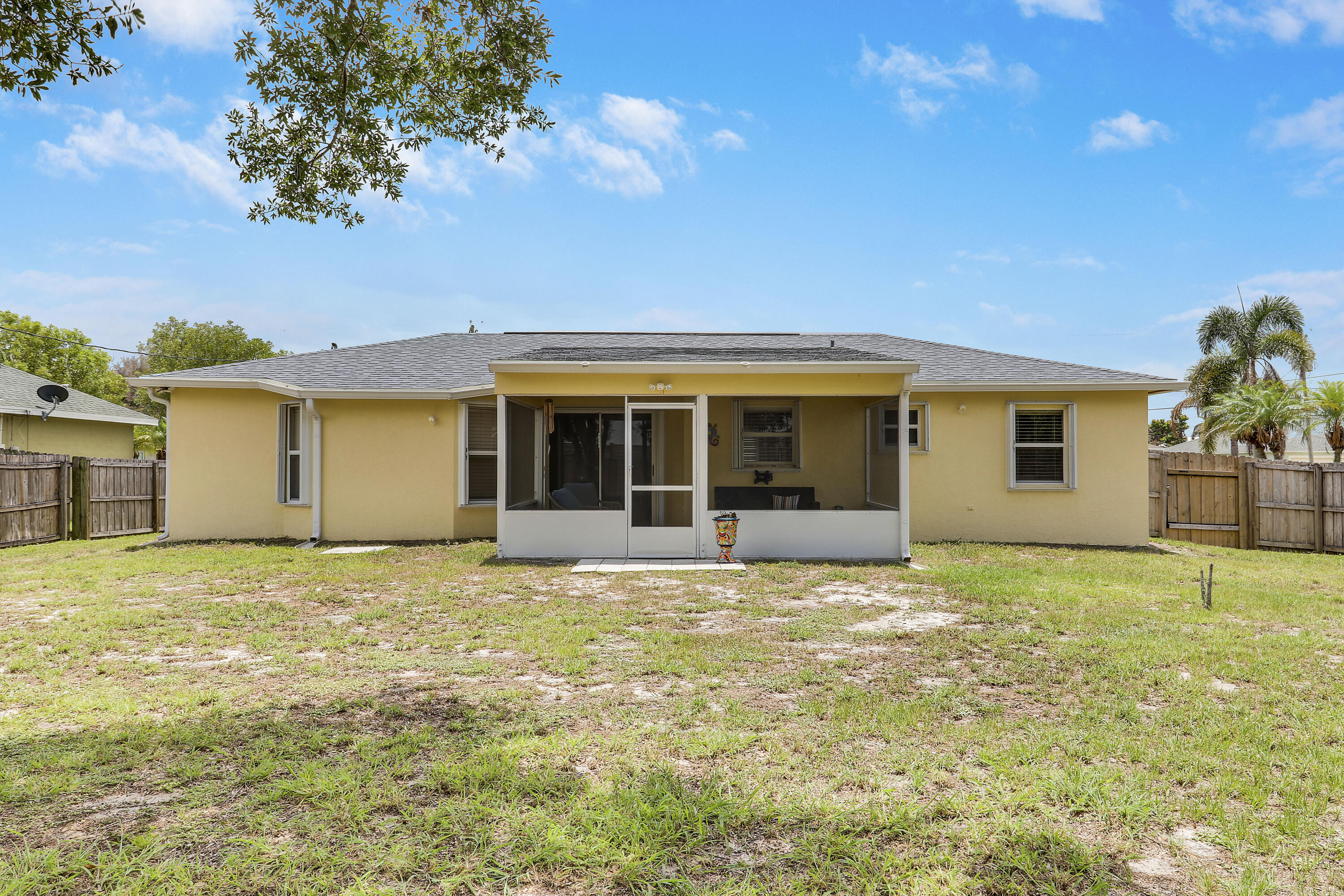 PORT ST LUCIE SECTION 15 - Residential