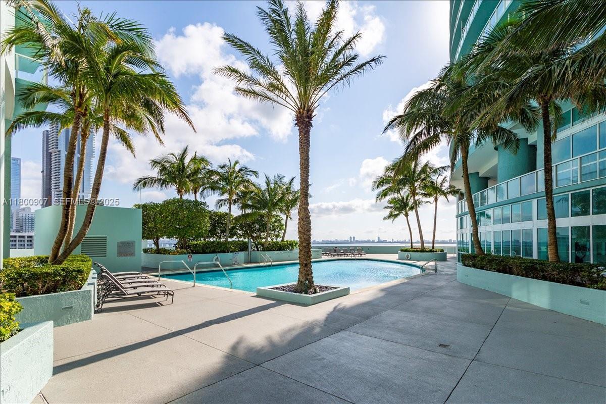 Quantum on the Bay - Residential