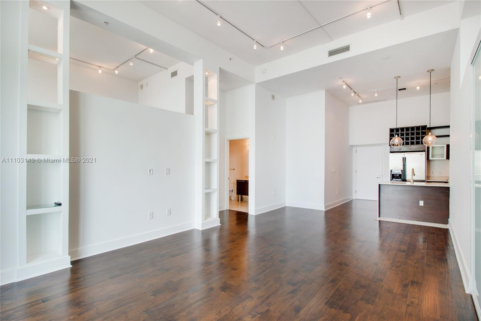 Quantum on the Bay - Residential