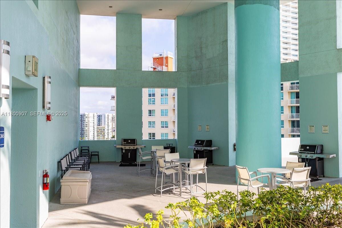 Quantum on the Bay - Residential