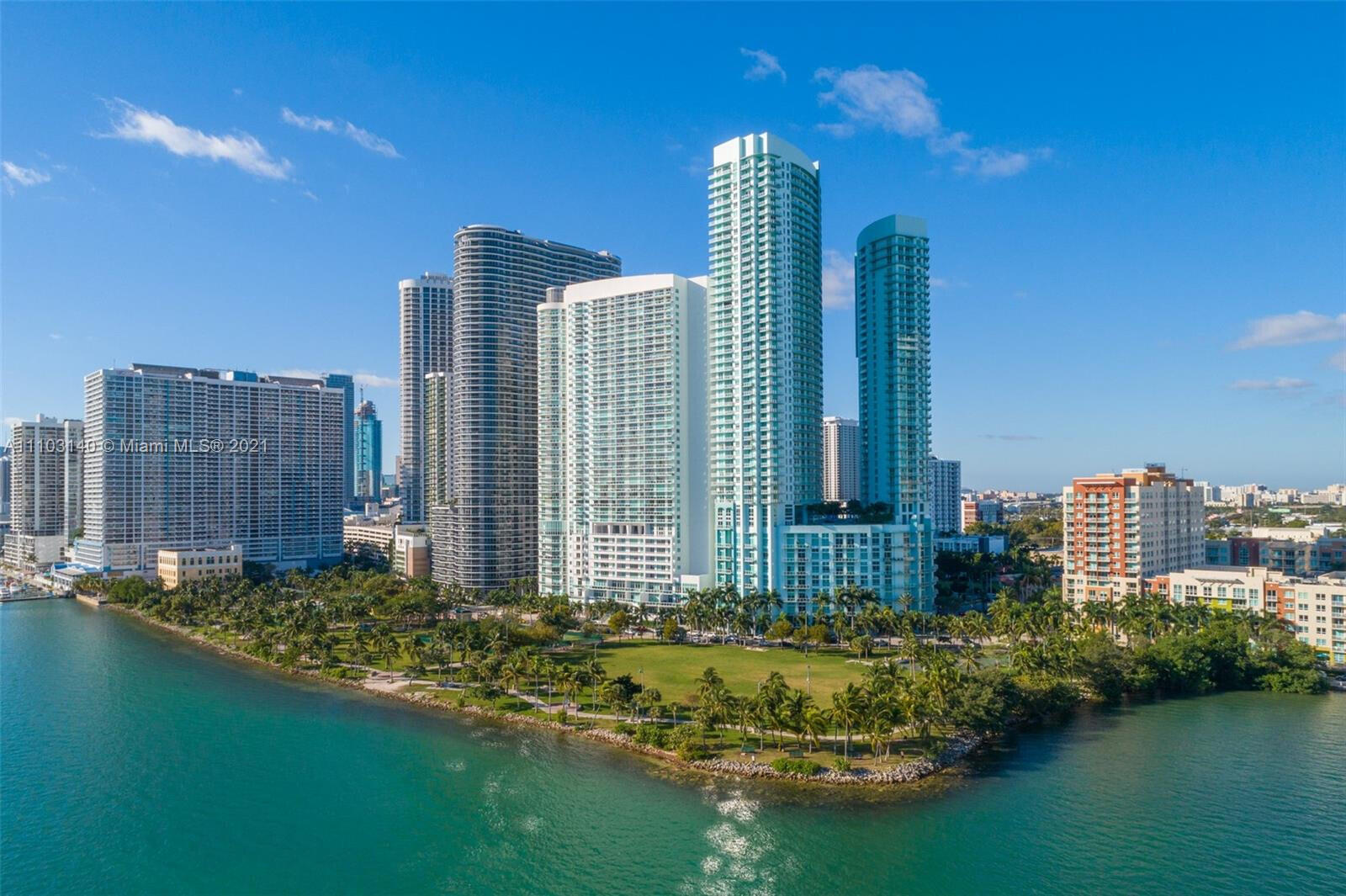 Quantum on the Bay - Residential