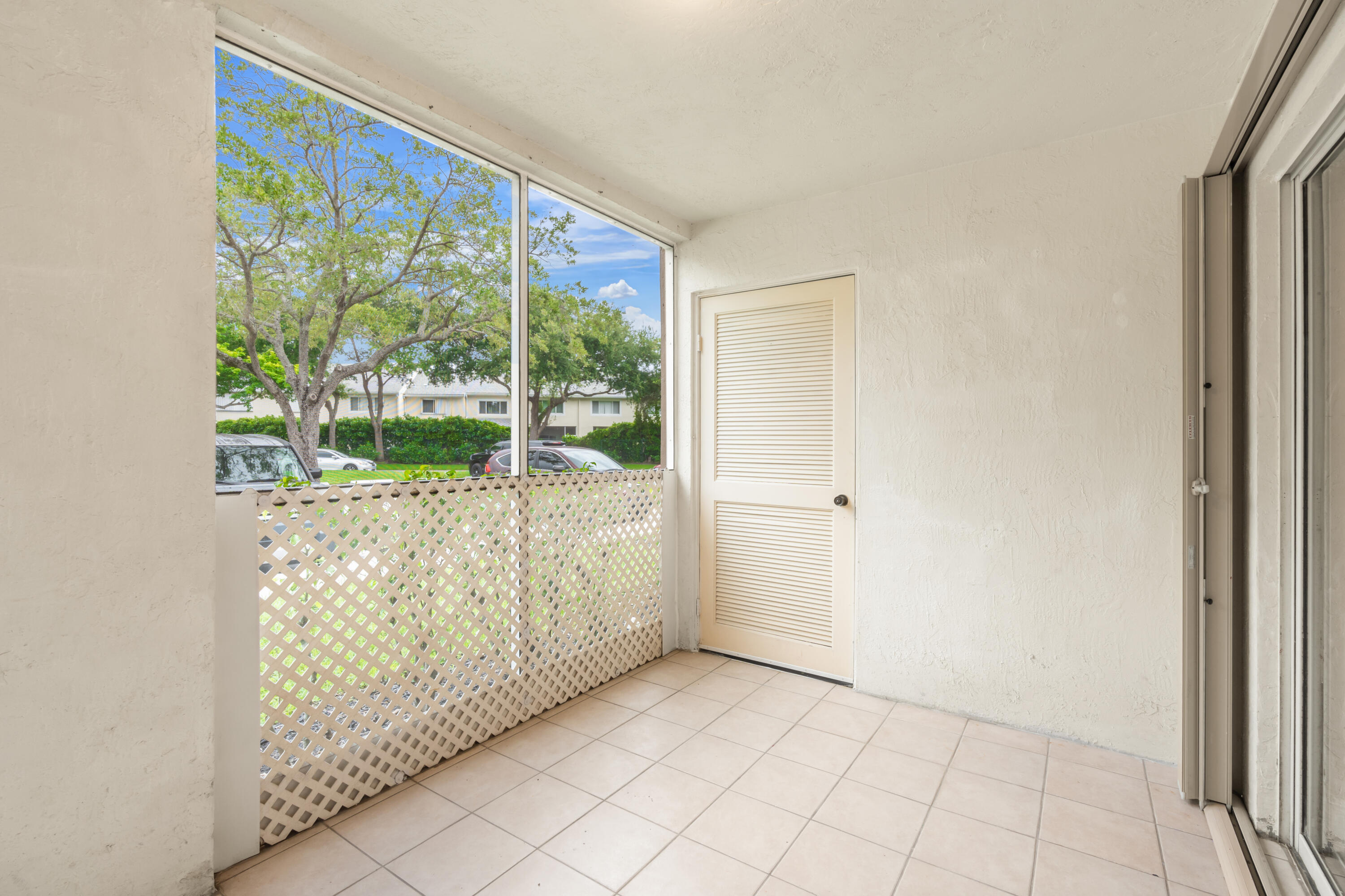 CITATION WAY CONDO - Residential Lease
