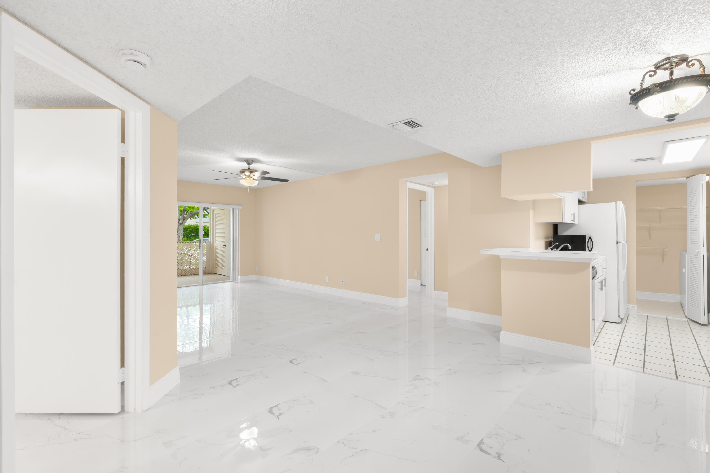 CITATION WAY CONDO - Residential Lease