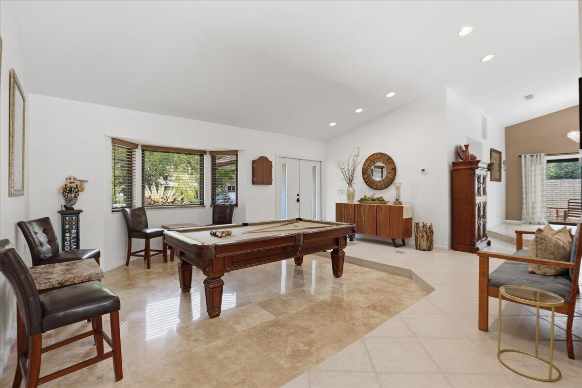 CYPRESS RUN - Residential