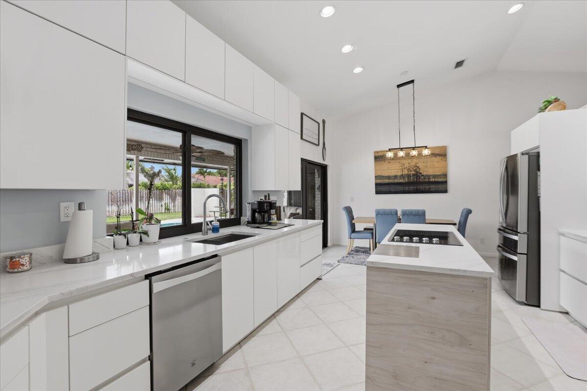 CYPRESS RUN - Residential