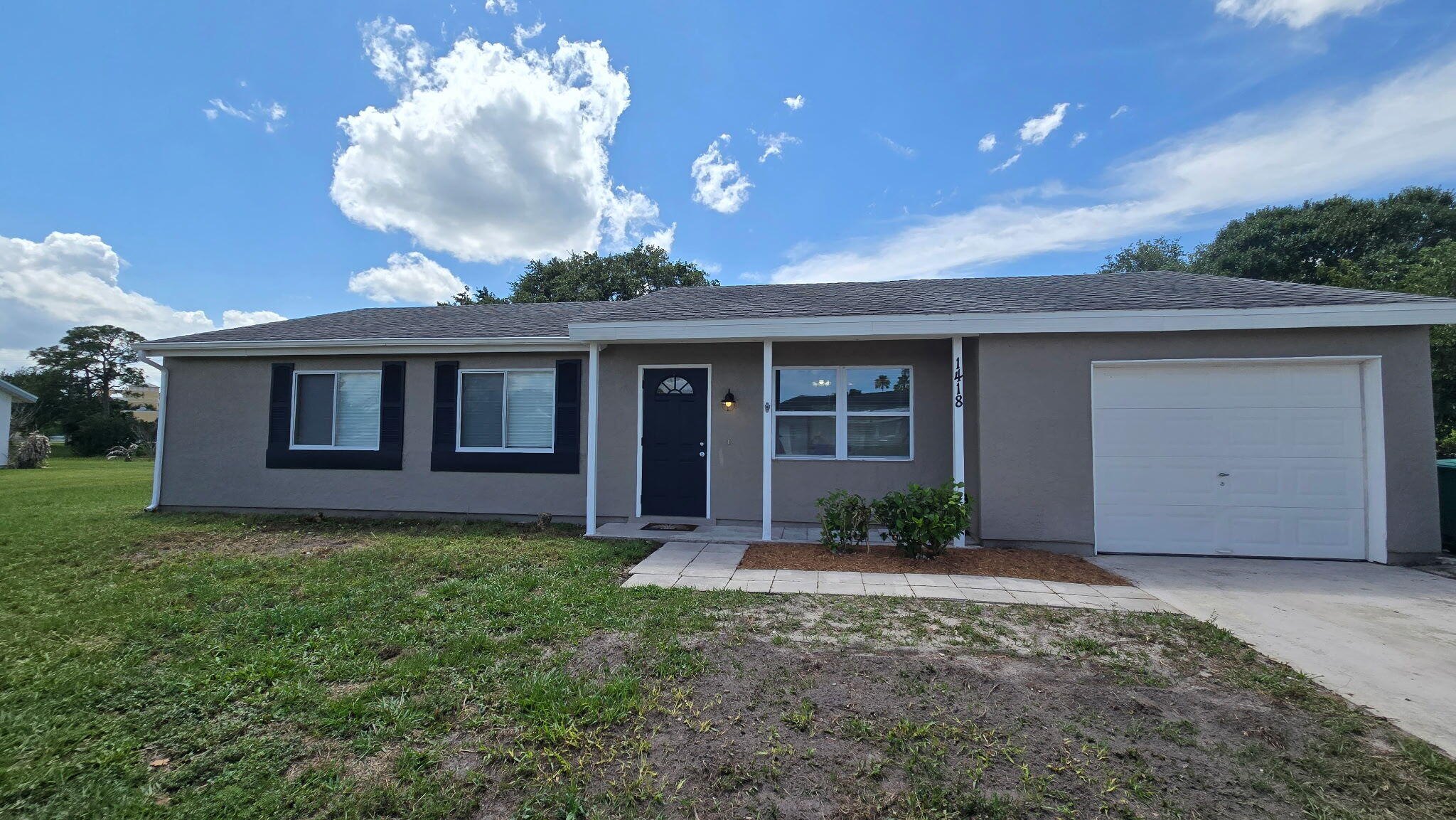 Well maintained 3 bedroom /2 bath / 1 car garage located east of US1. Updated kitchen with granite countertops, stainless steel appliances and more. Close to beaches, shopping in the heart of PSL.