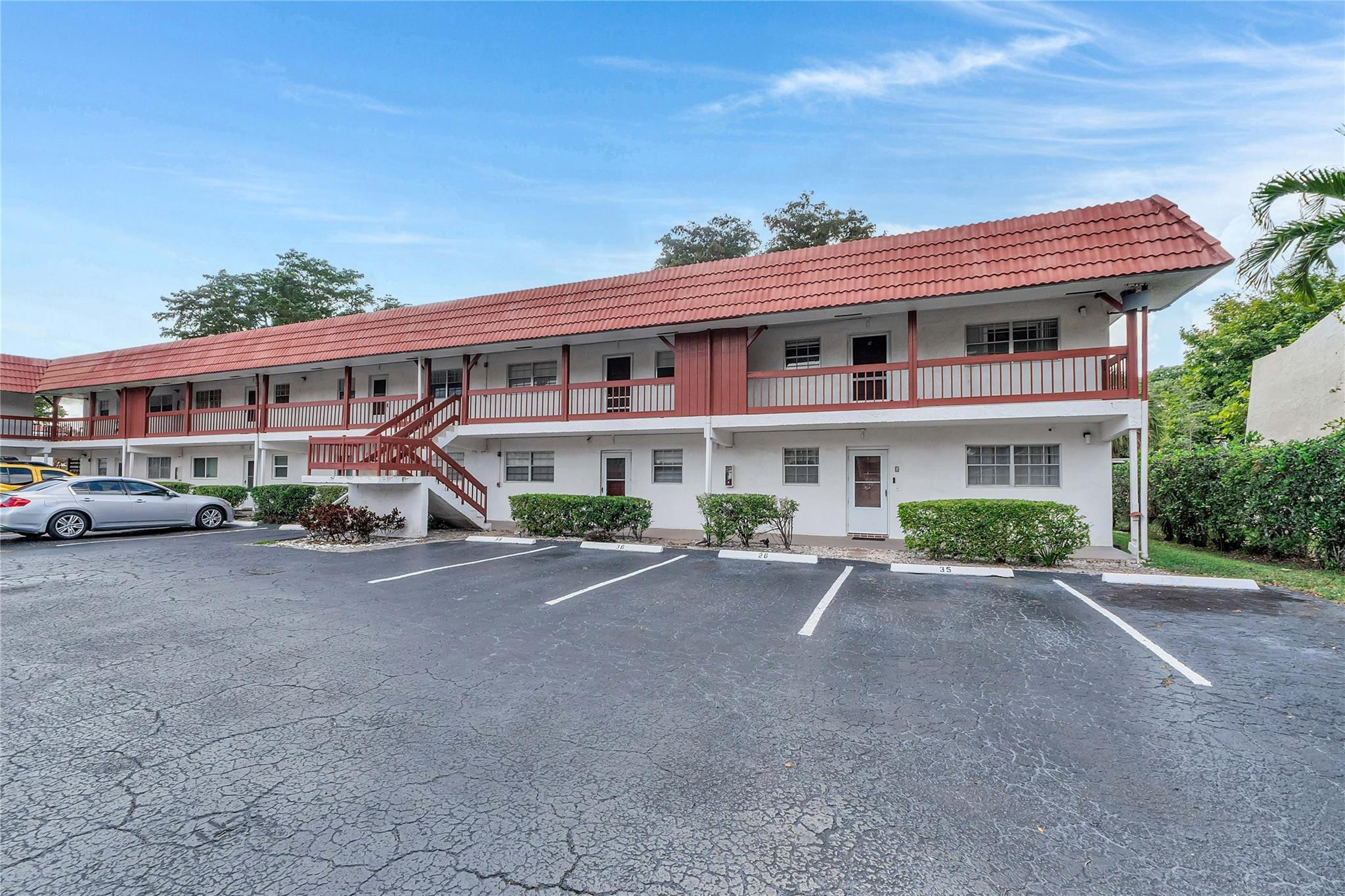 Woodbridge Condo - Residential
