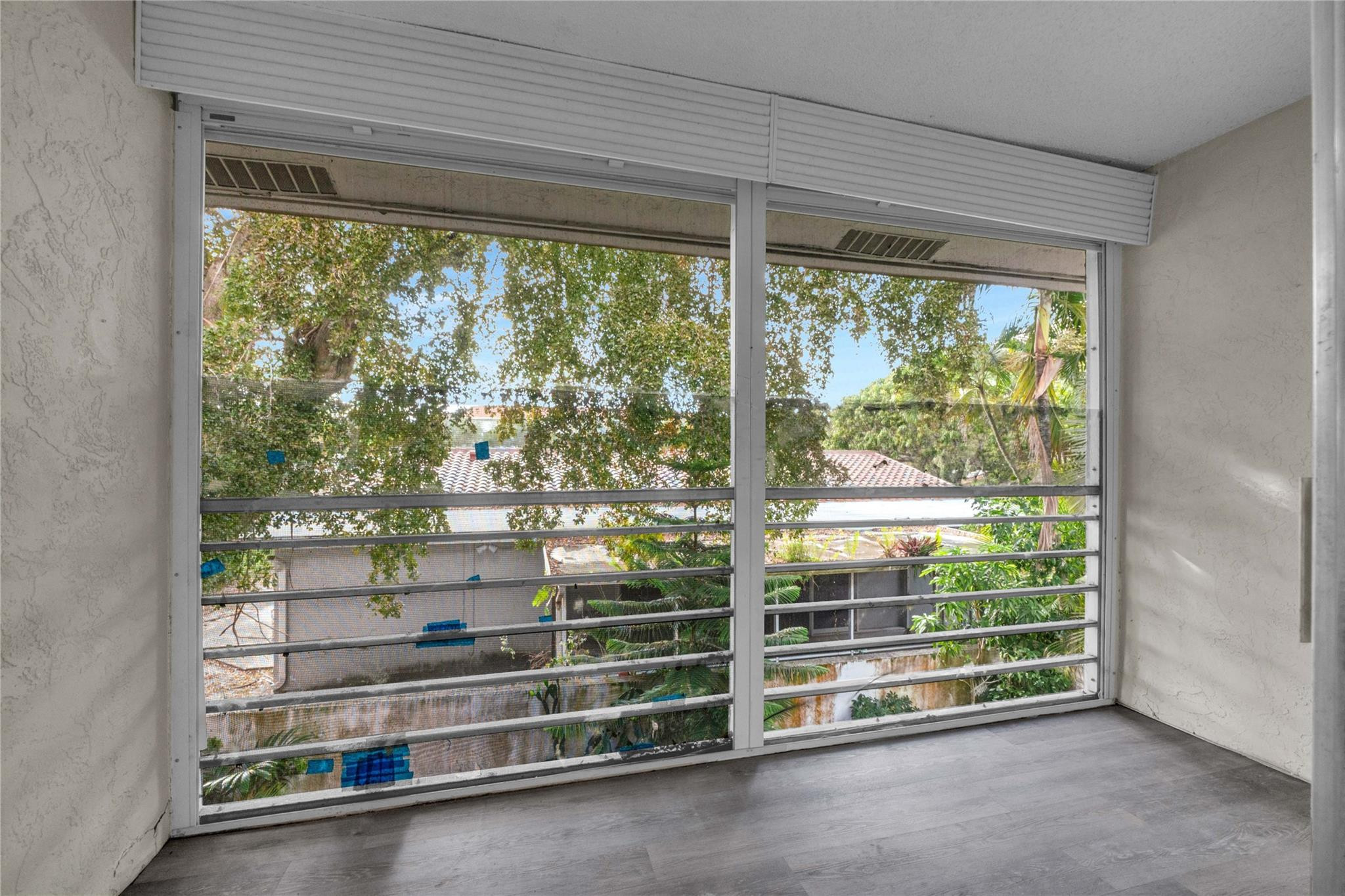 Woodbridge Condo - Residential