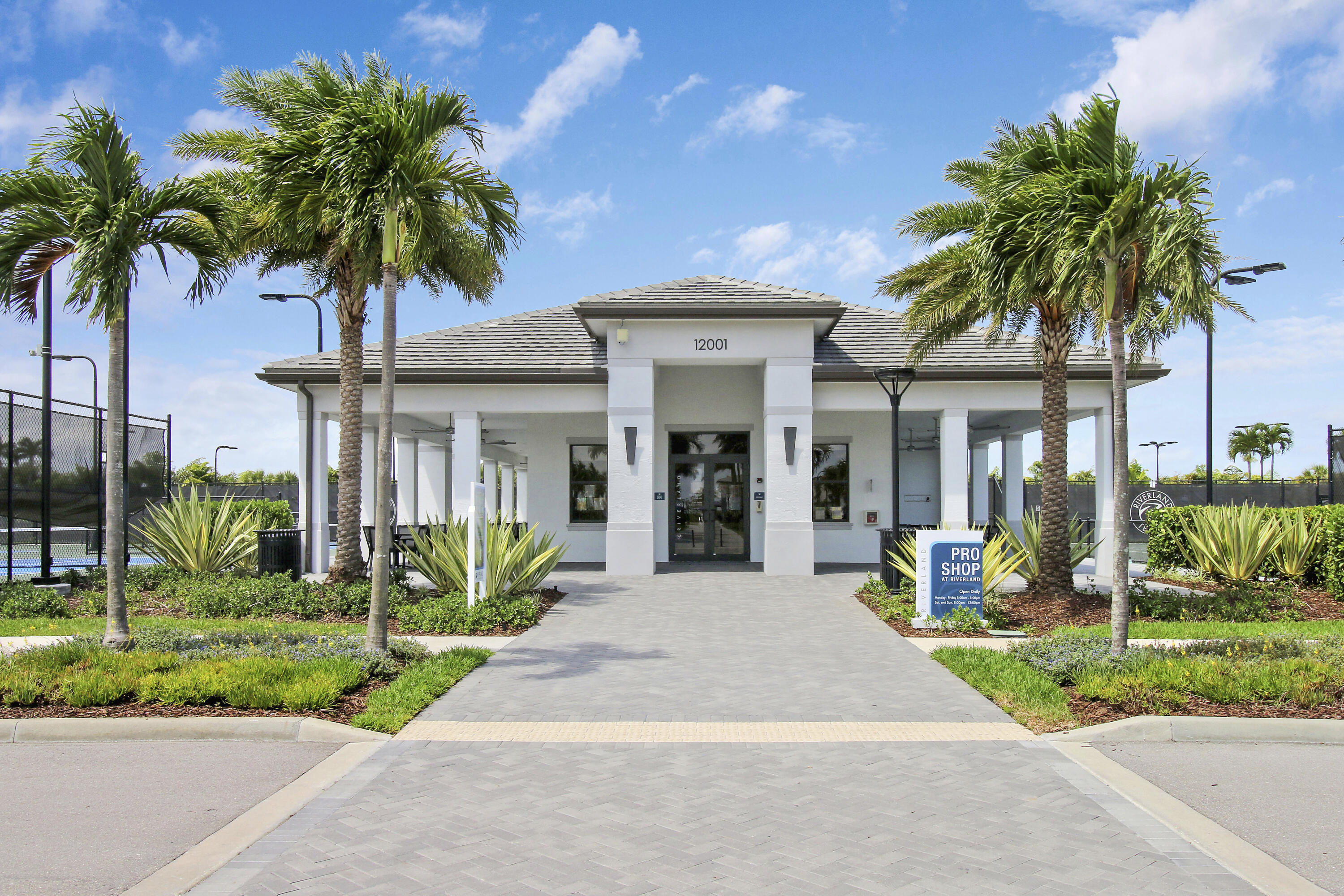 Valencia Cay - Residential