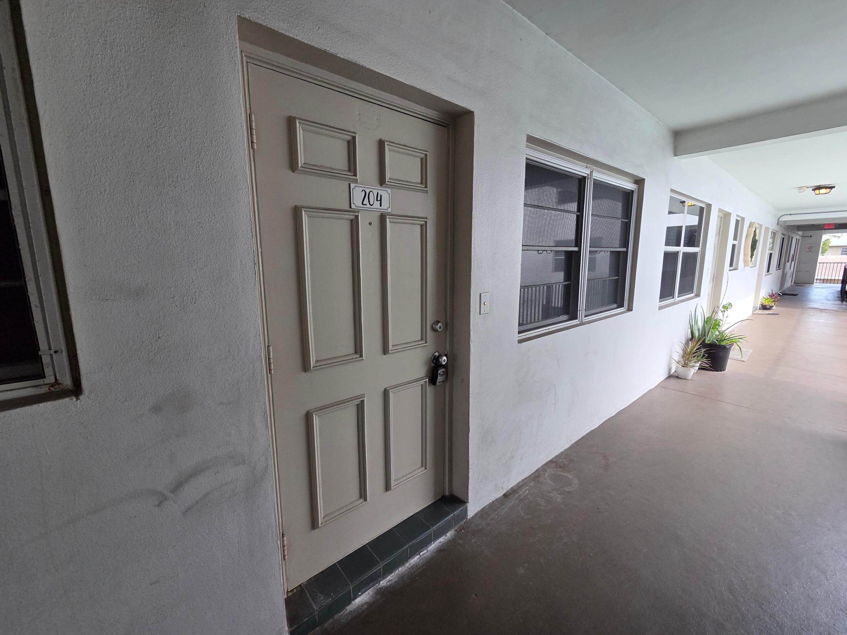 HIGHLAND TOWERS CONDOMINIUM - Residential Lease