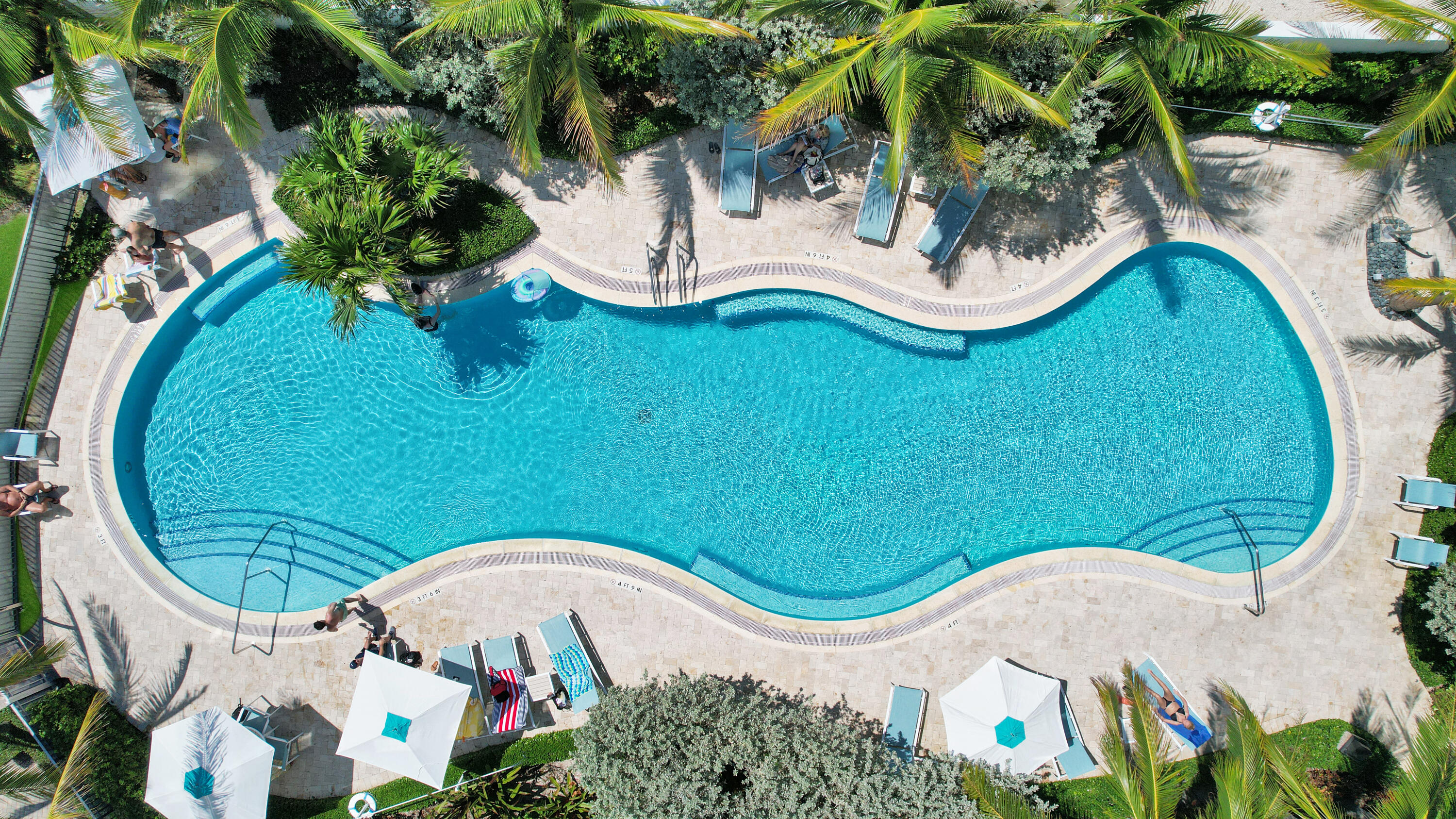 COCONUT GROVE RESIDENCES - Residential