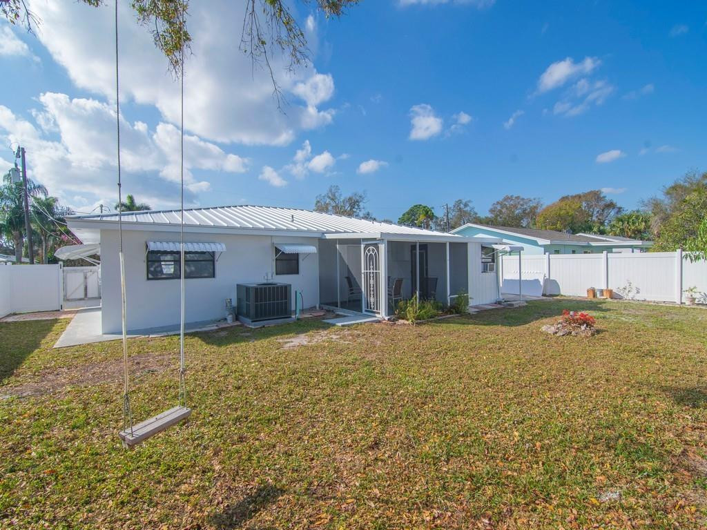 OAKMONT PARK ESTATES UNIT NO 3 - Residential Lease
