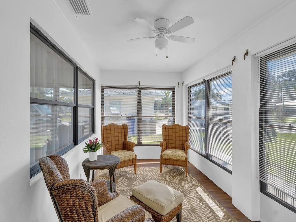 OAKMONT PARK ESTATES UNIT NO 3 - Residential Lease