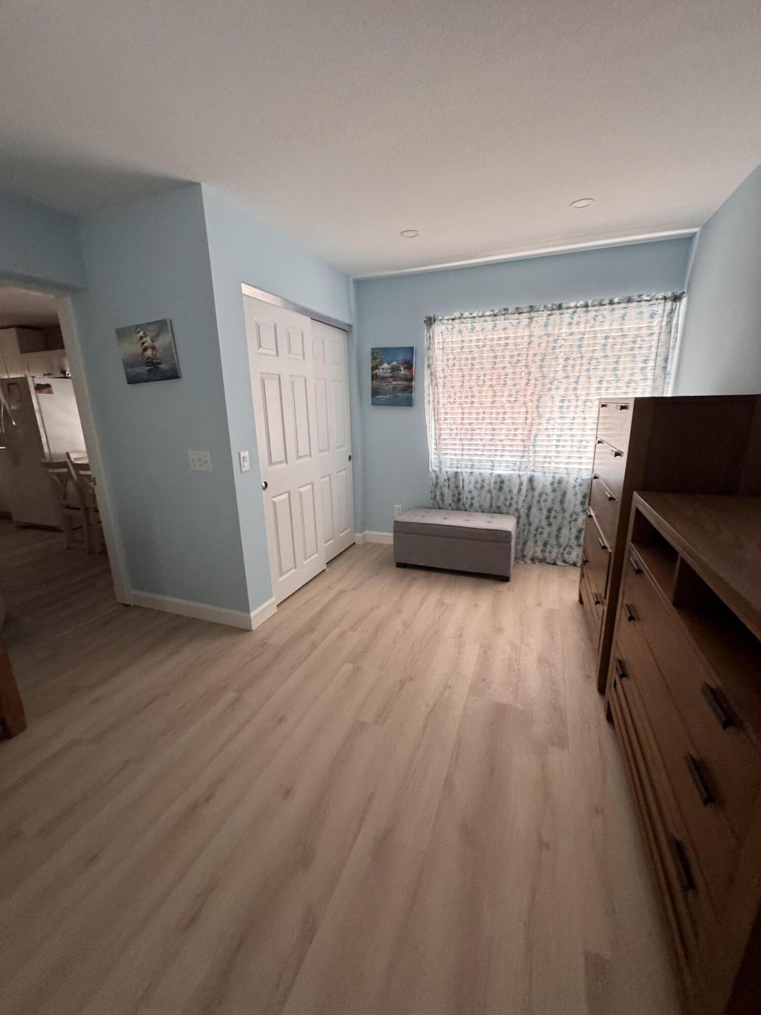 OAKMONT PARK ESTATES UNIT NO 3 - Residential Lease