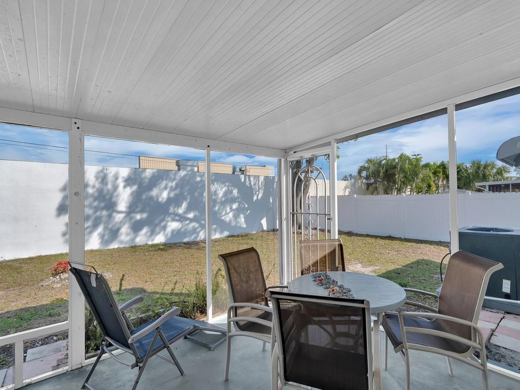 OAKMONT PARK ESTATES UNIT NO 3 - Residential Lease