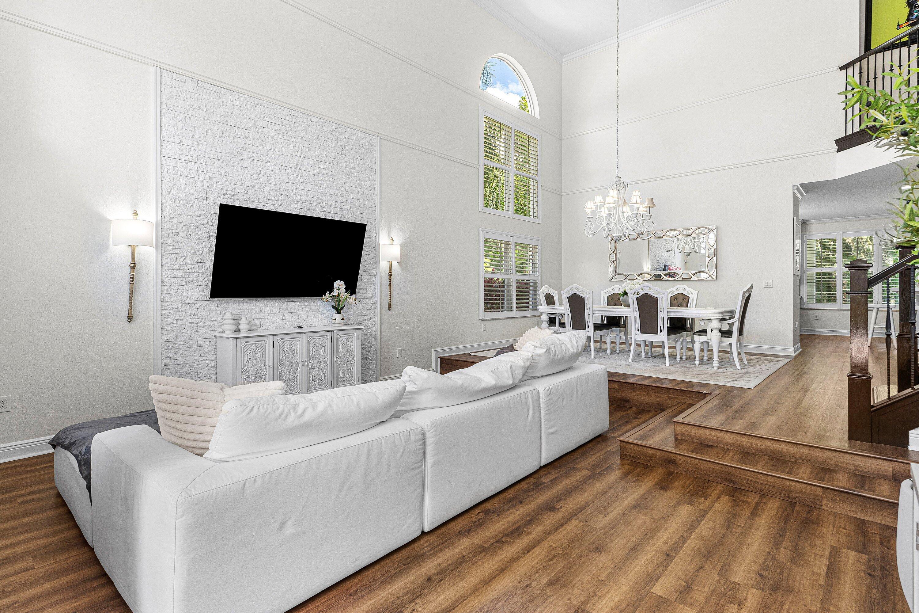 CANYON ISLES - Residential