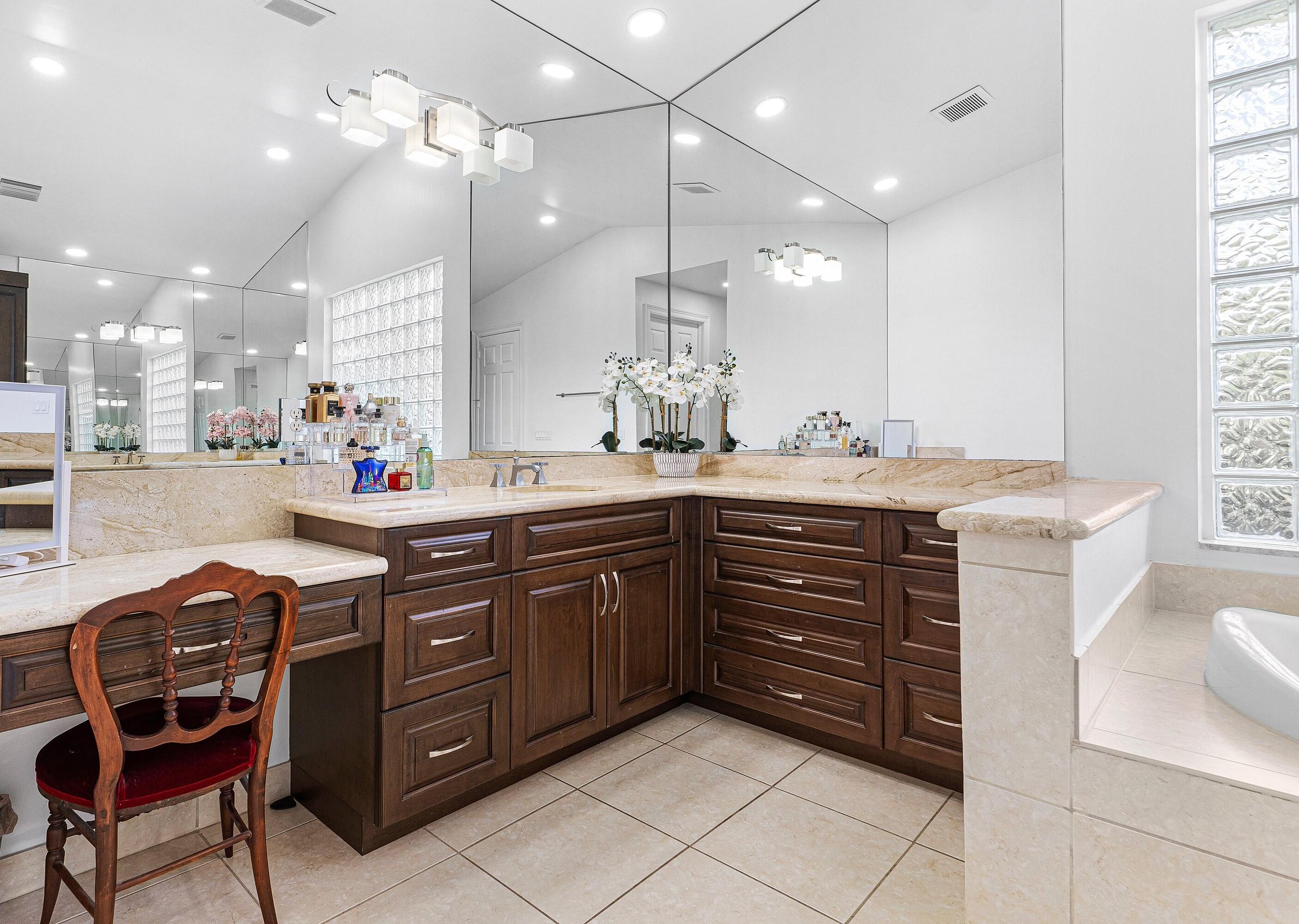 CANYON ISLES - Residential